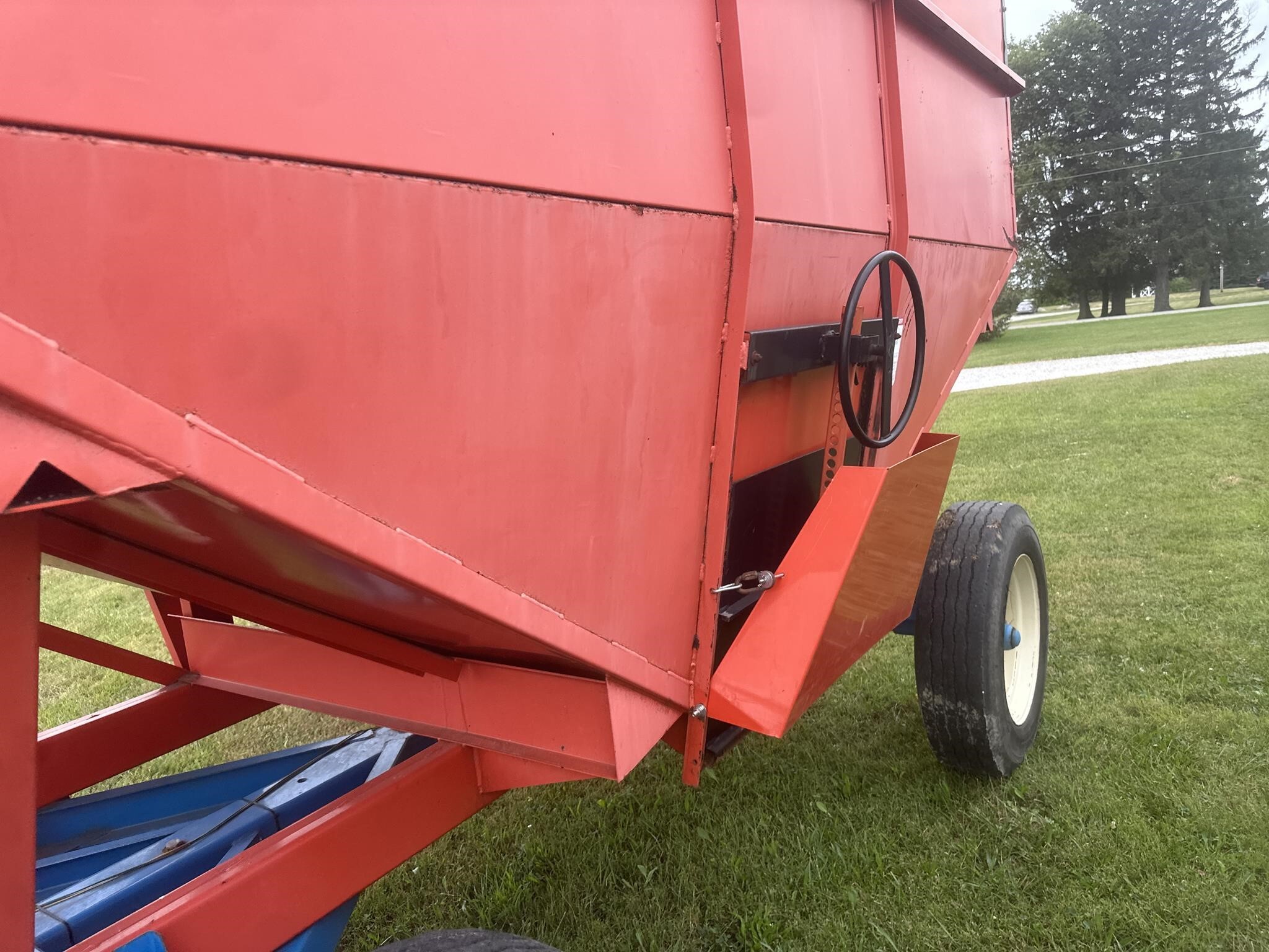 2002 Killbros 385 Gravity Wagon