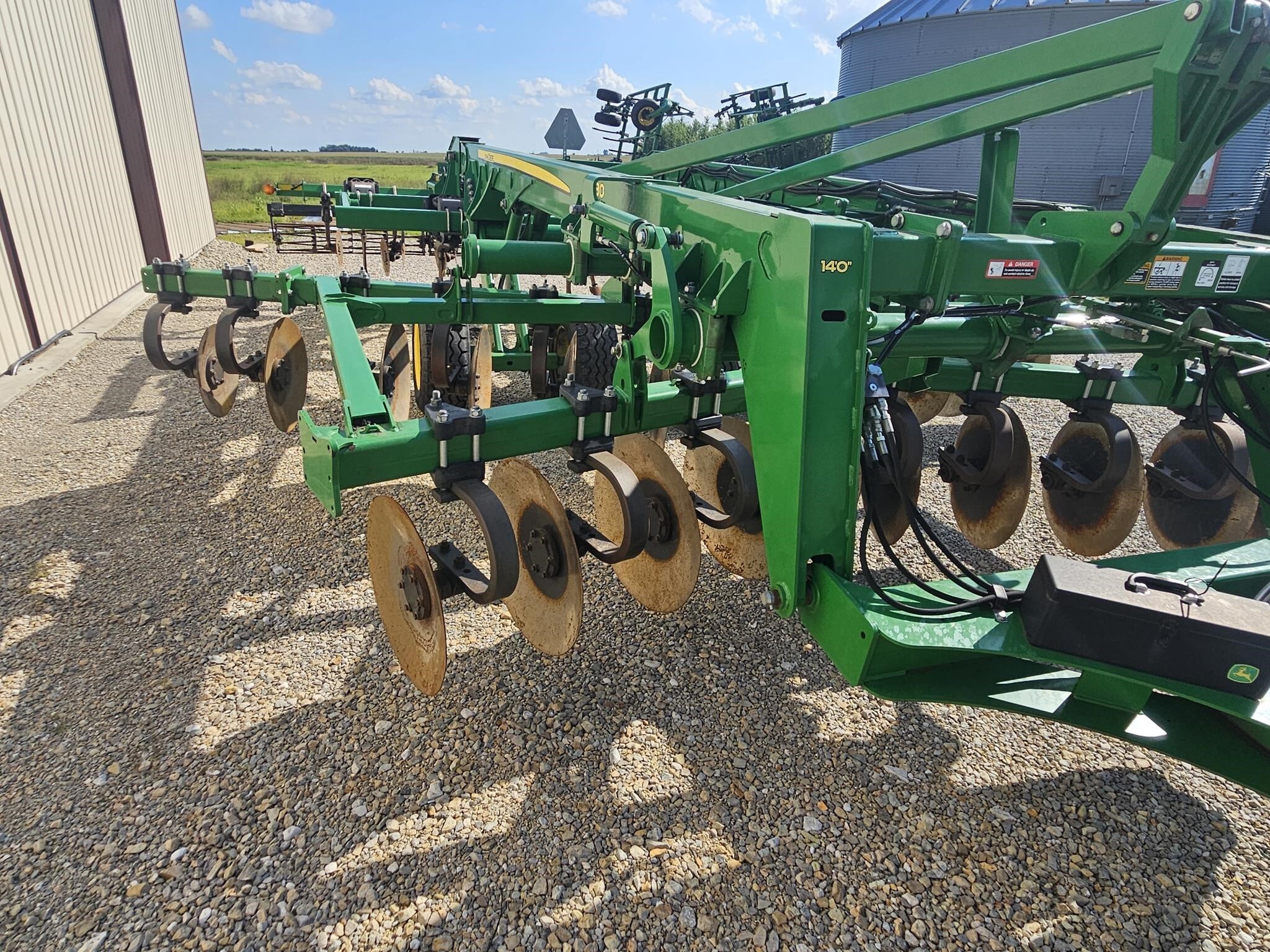 2015 John Deere 2730 Disk Chisel