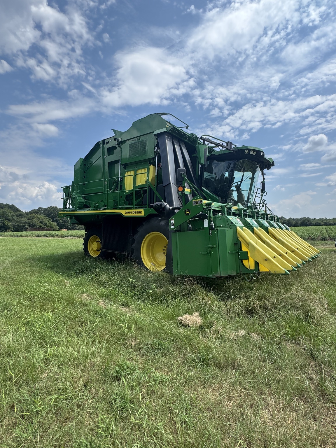 2024 John Deere CP770 Cotton Equipment
