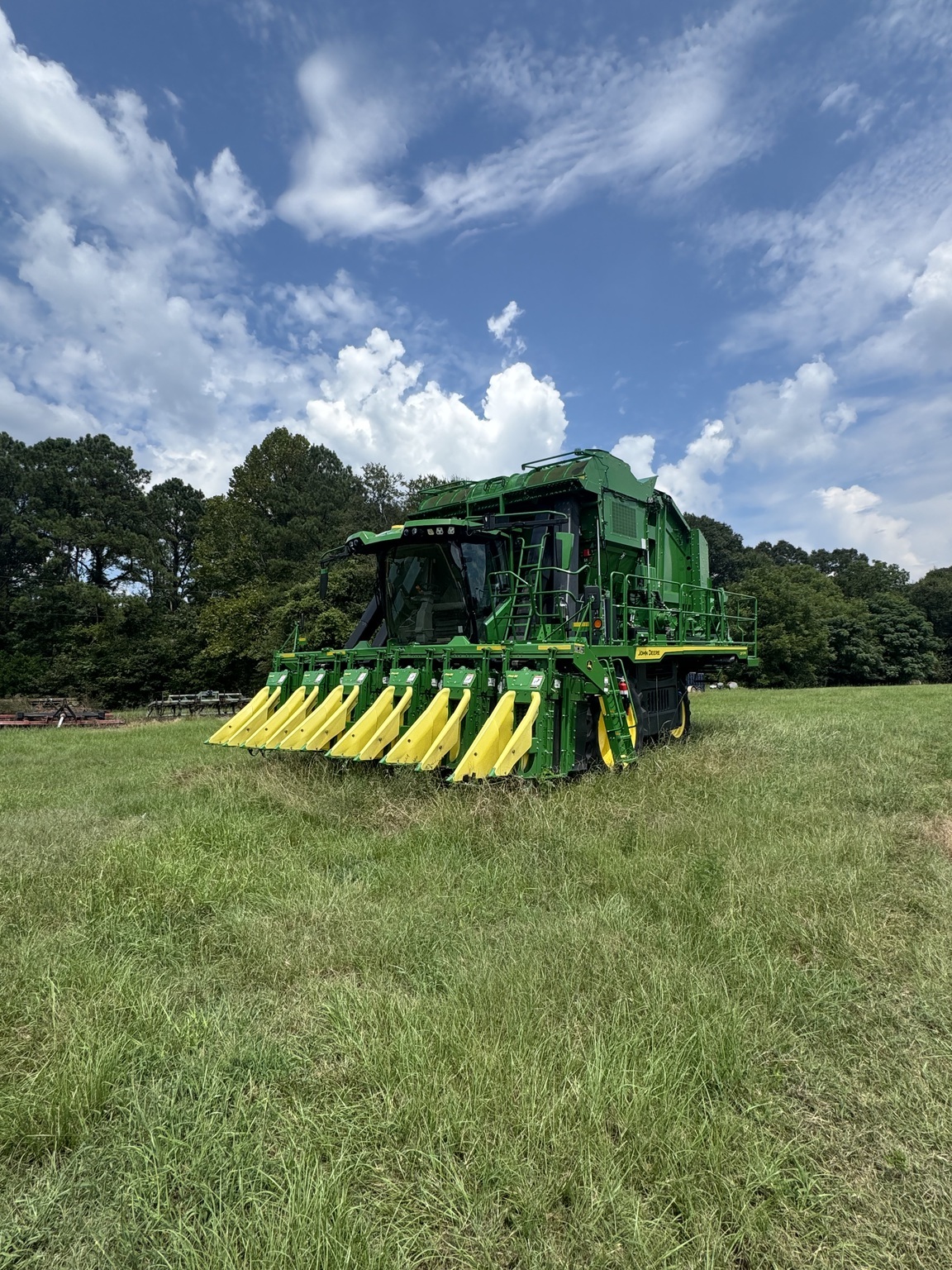 2024 John Deere CP770 Cotton Equipment