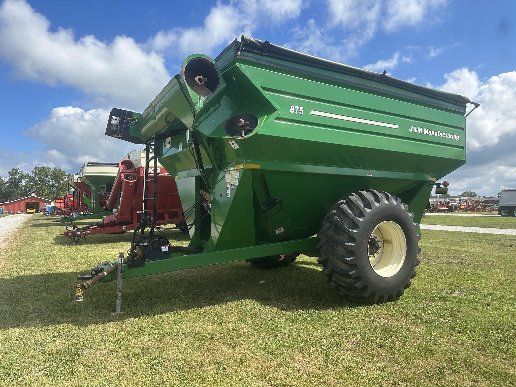  J&M 875-18 Grain Cart