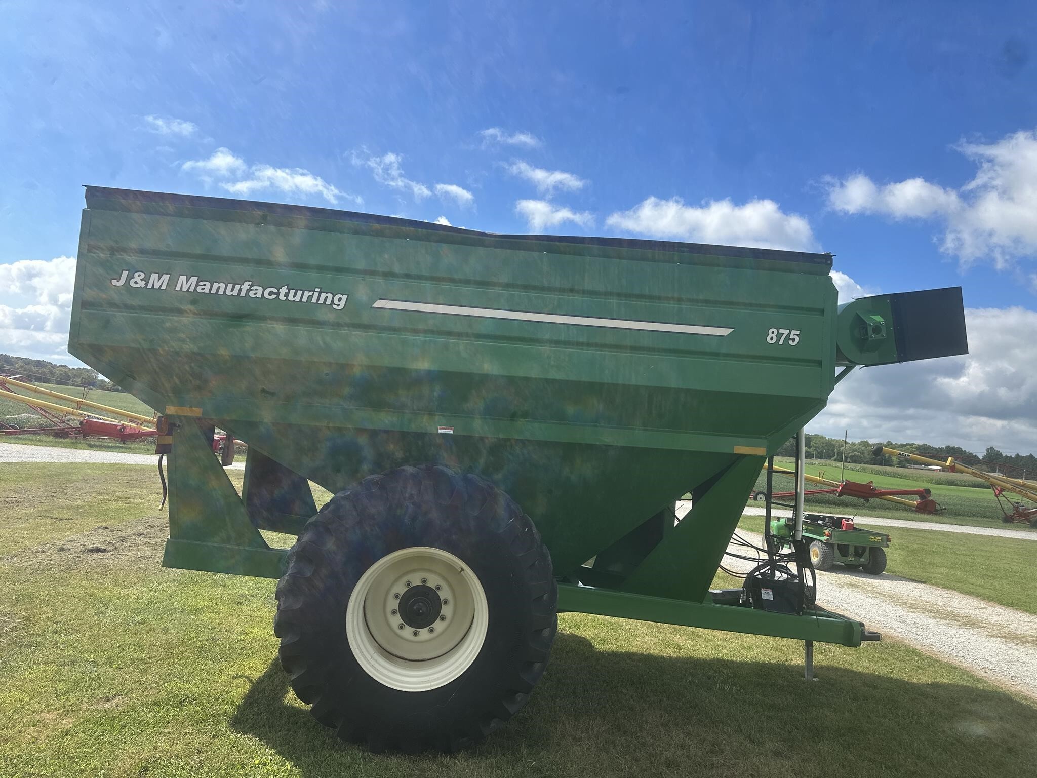  J&M 875-18 Grain Cart