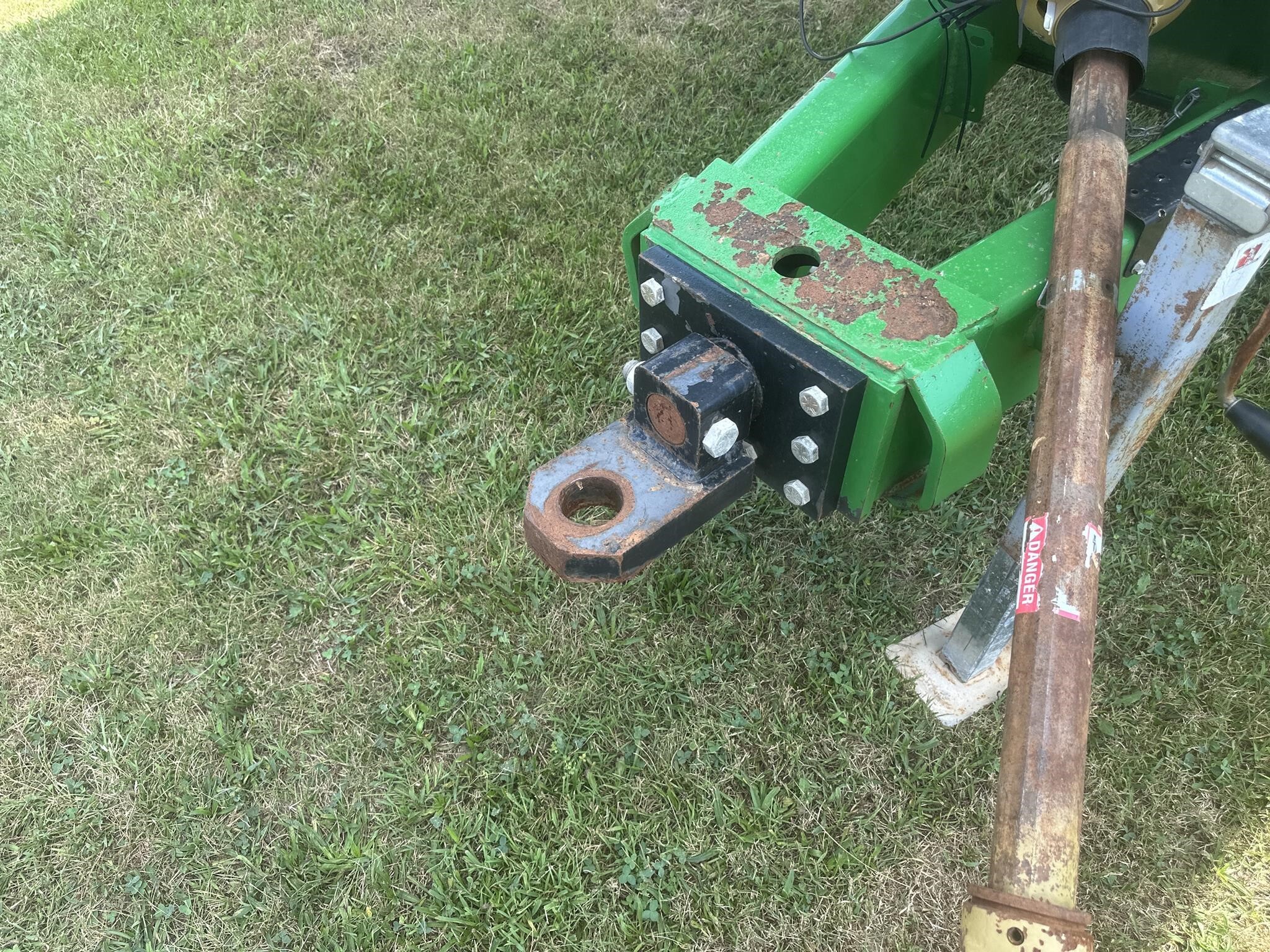  J&M 875-18 Grain Cart