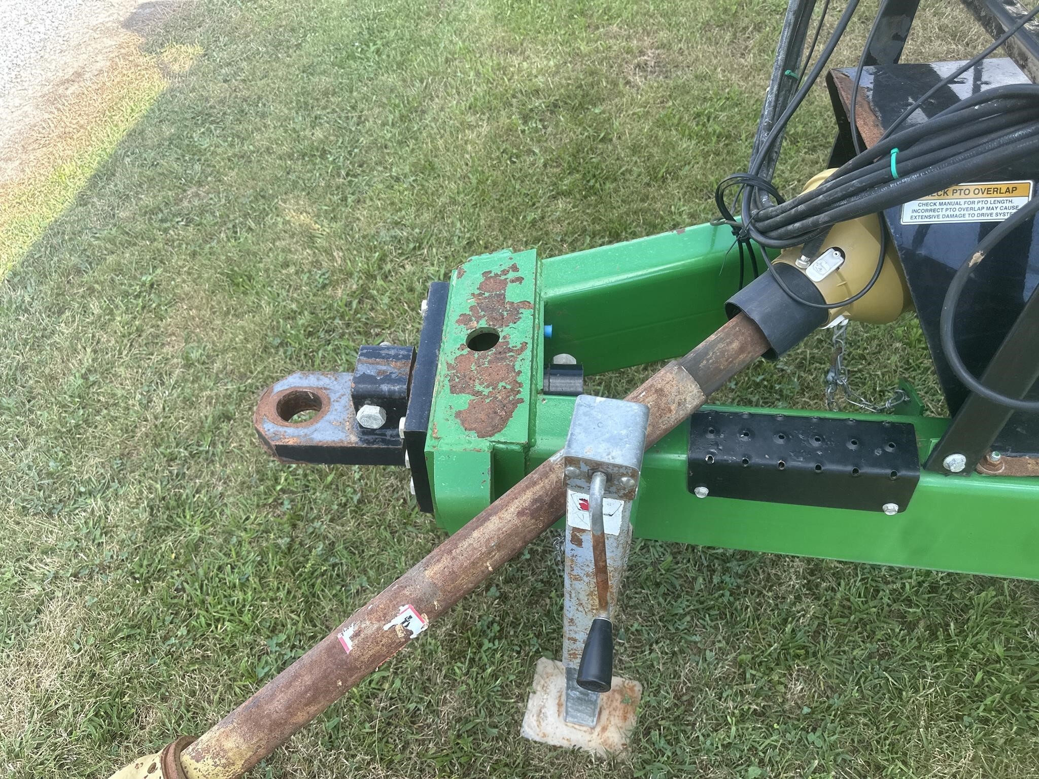  J&M 875-18 Grain Cart