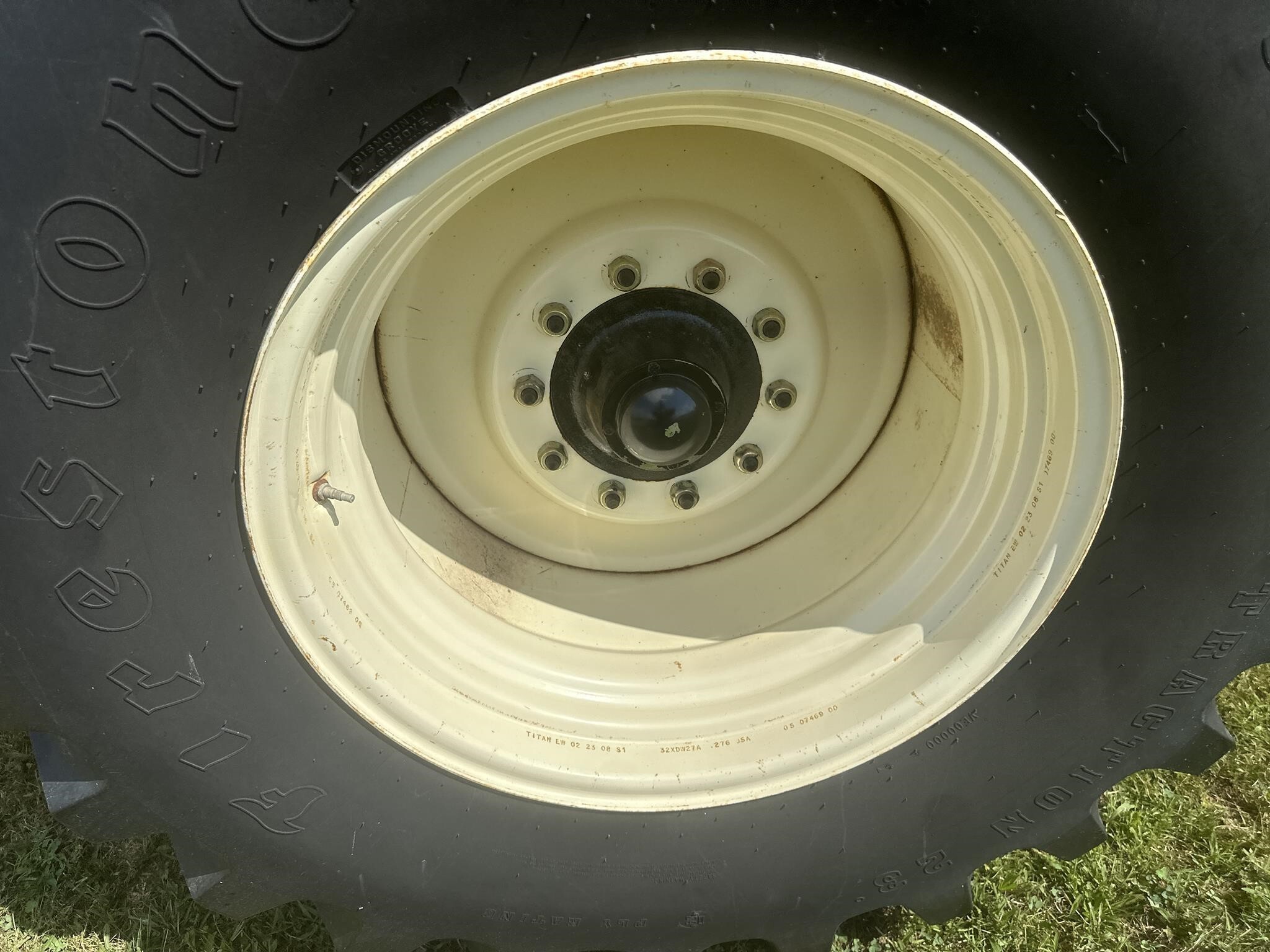  J&M 875-18 Grain Cart