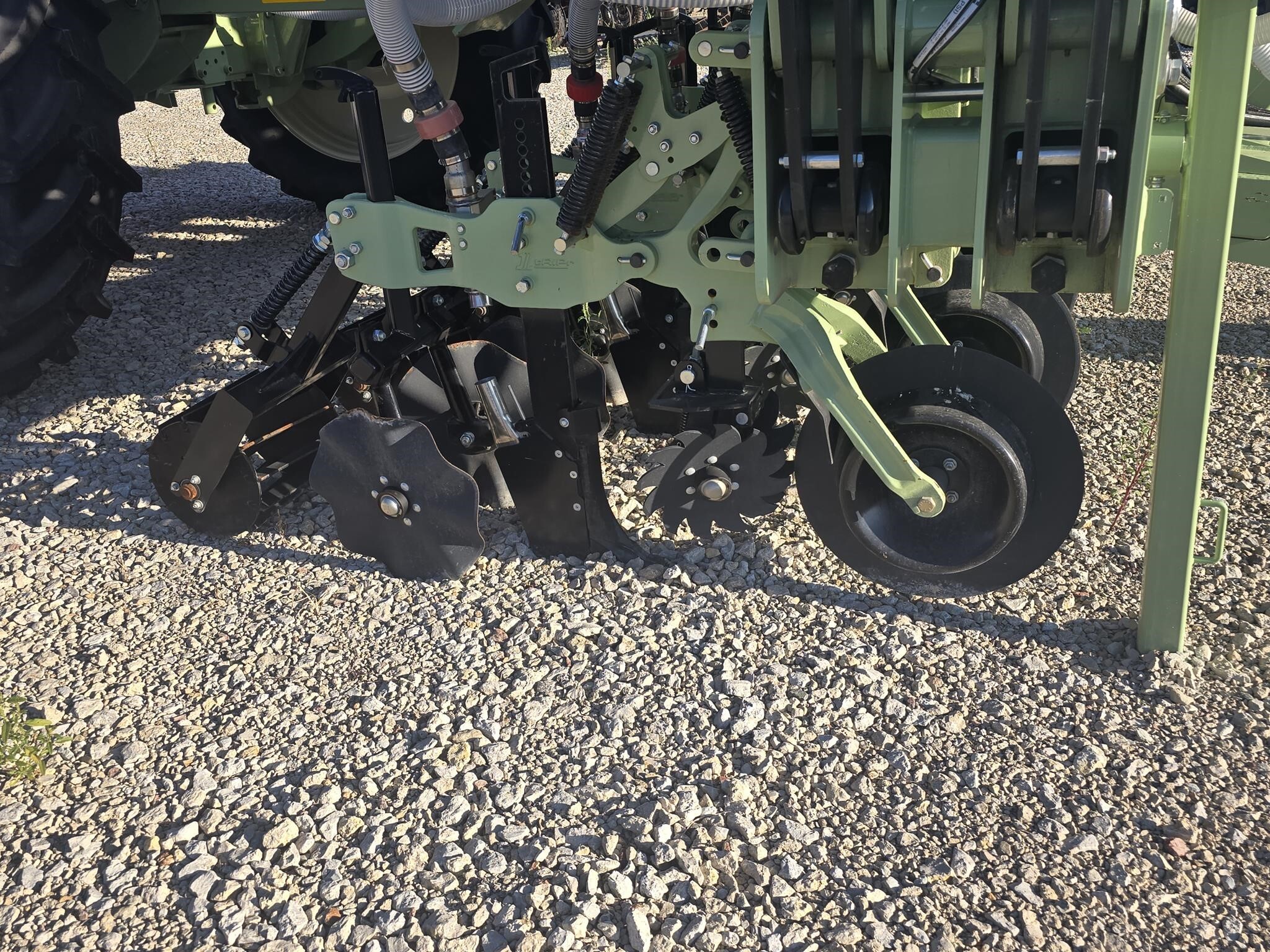  Orthman 1tRIPr Strip-Till