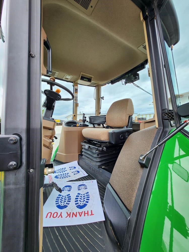 2002 John Deere 7810 Tractor