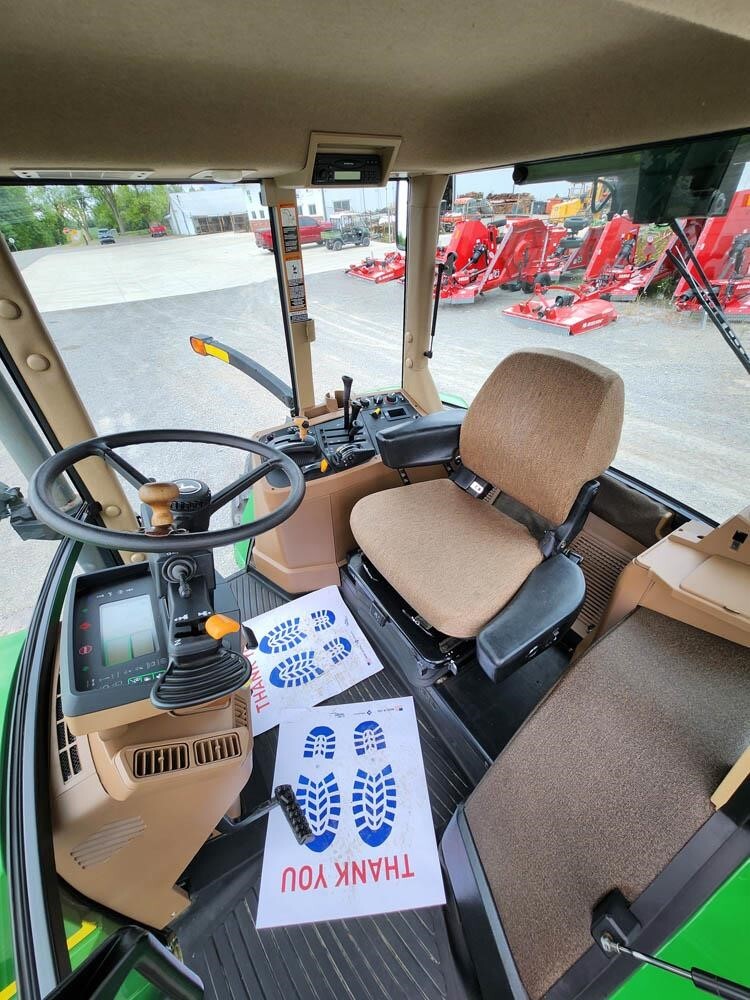 2002 John Deere 7810 Tractor