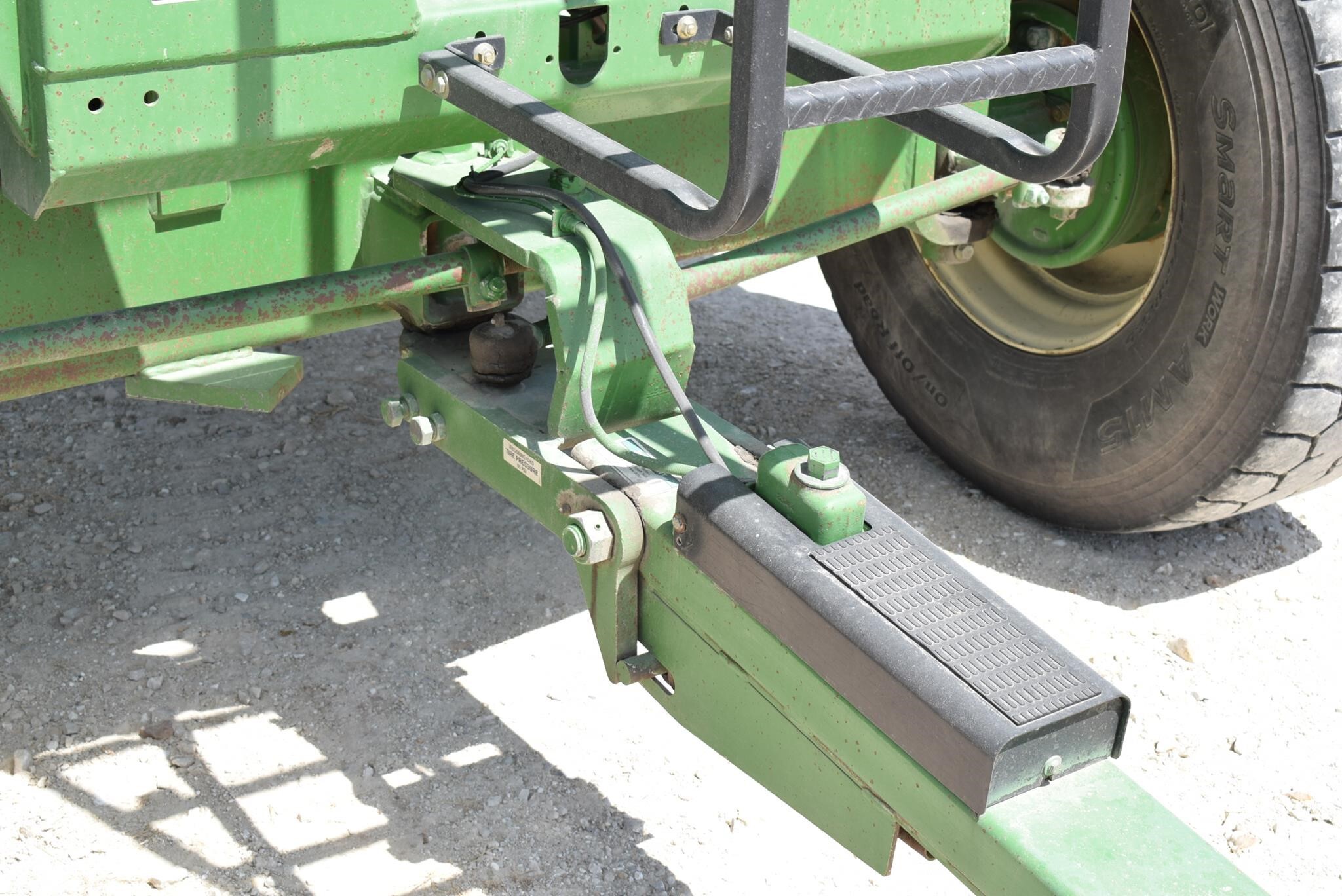  Brent 644 Gravity Wagon