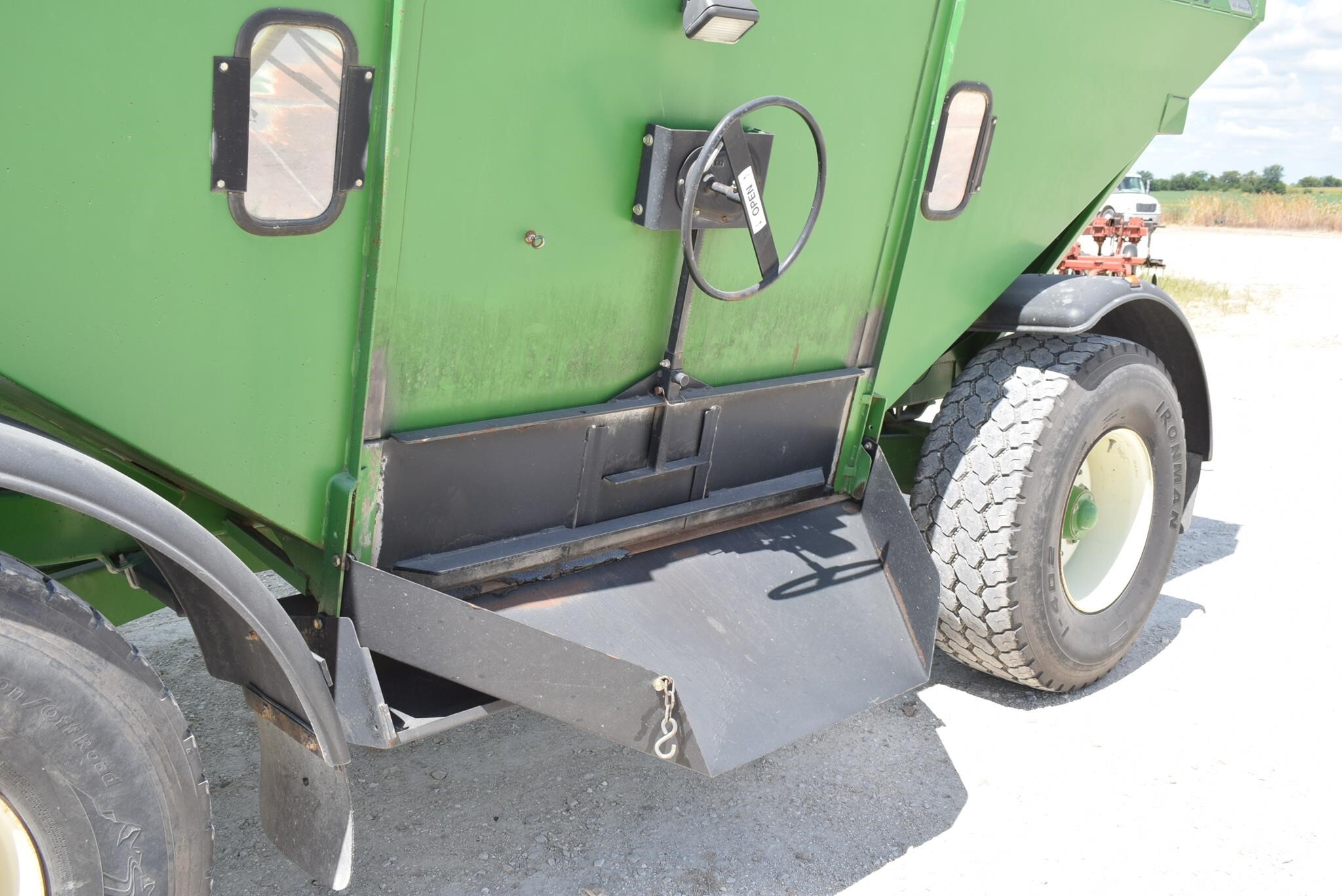  Brent 644 Gravity Wagon