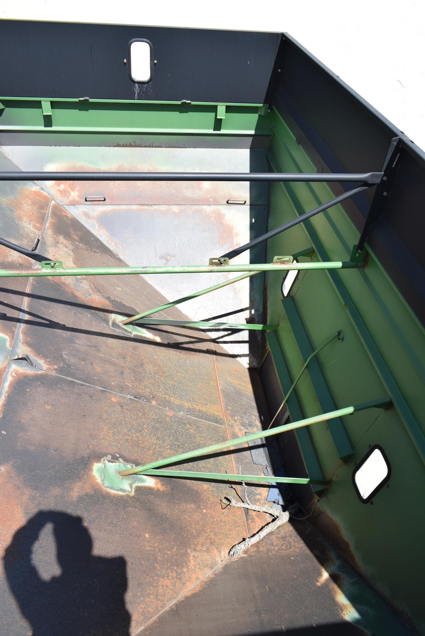  Brent 644 Gravity Wagon