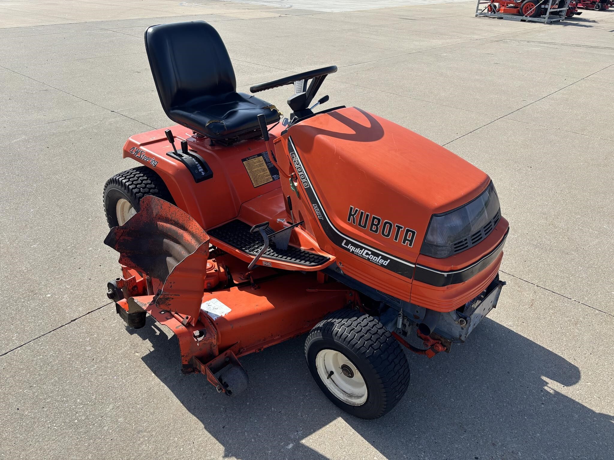  Kubota G2000 Lawn Mower