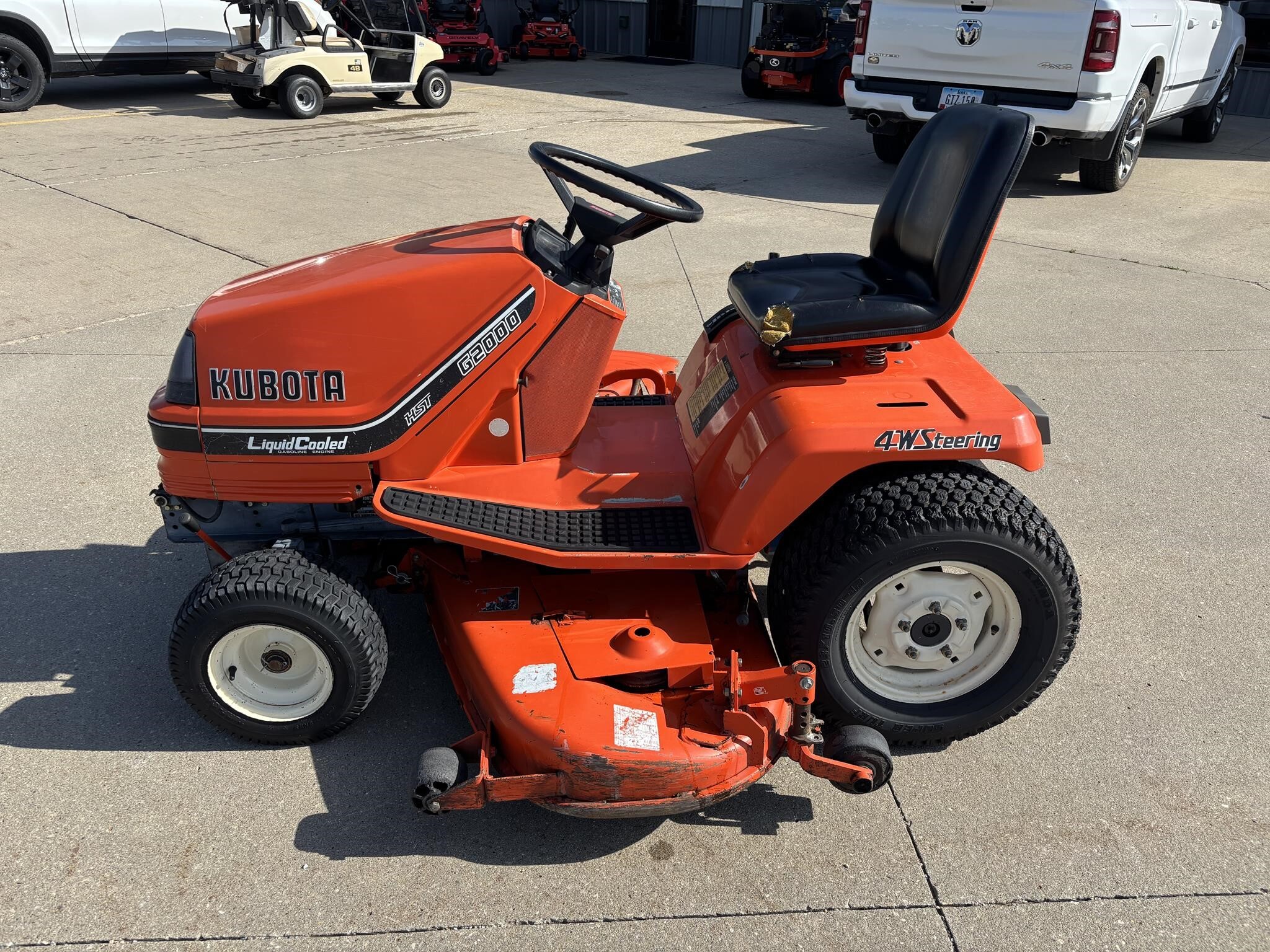  Kubota G2000 Lawn Mower