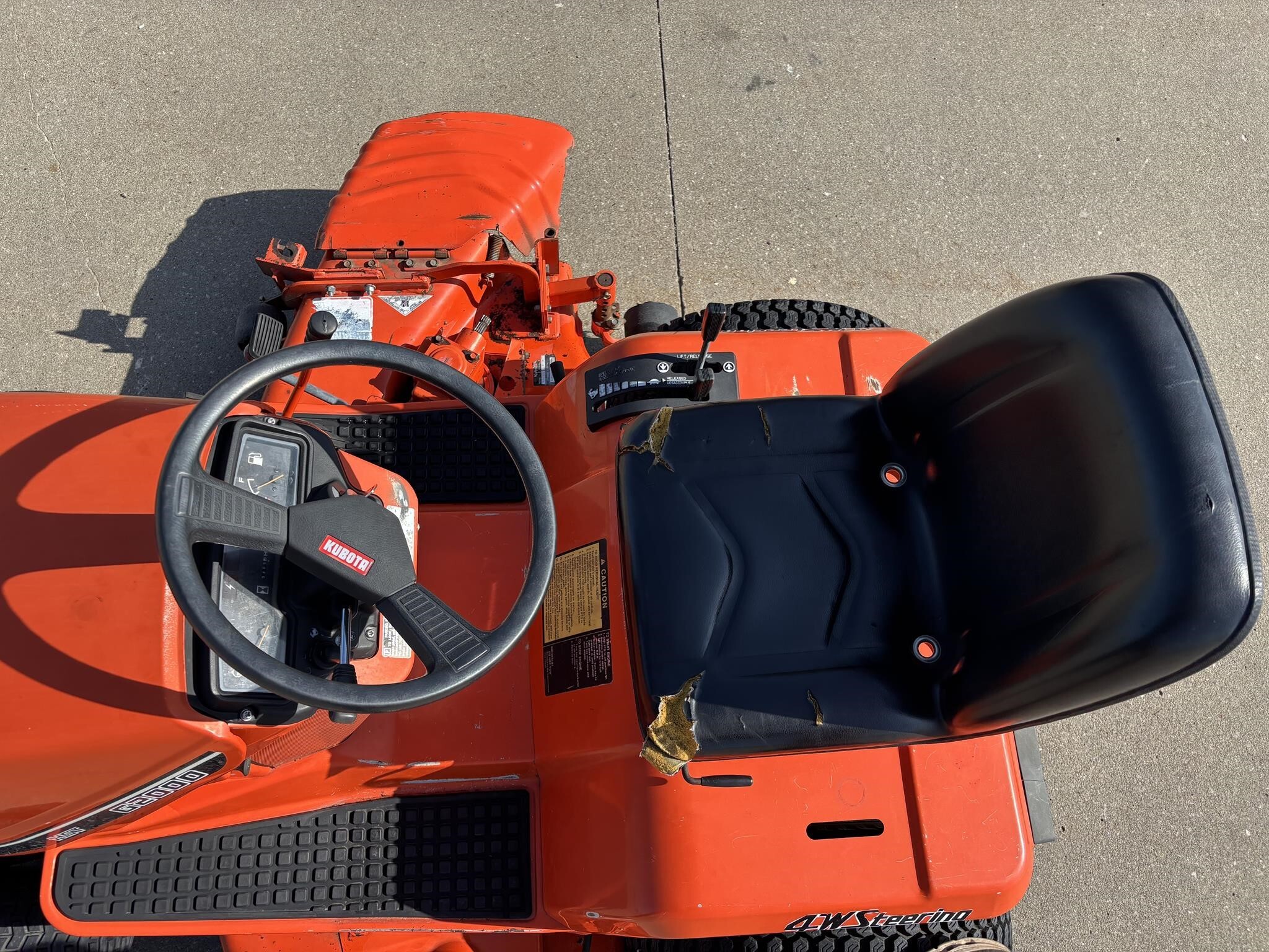  Kubota G2000 Lawn Mower