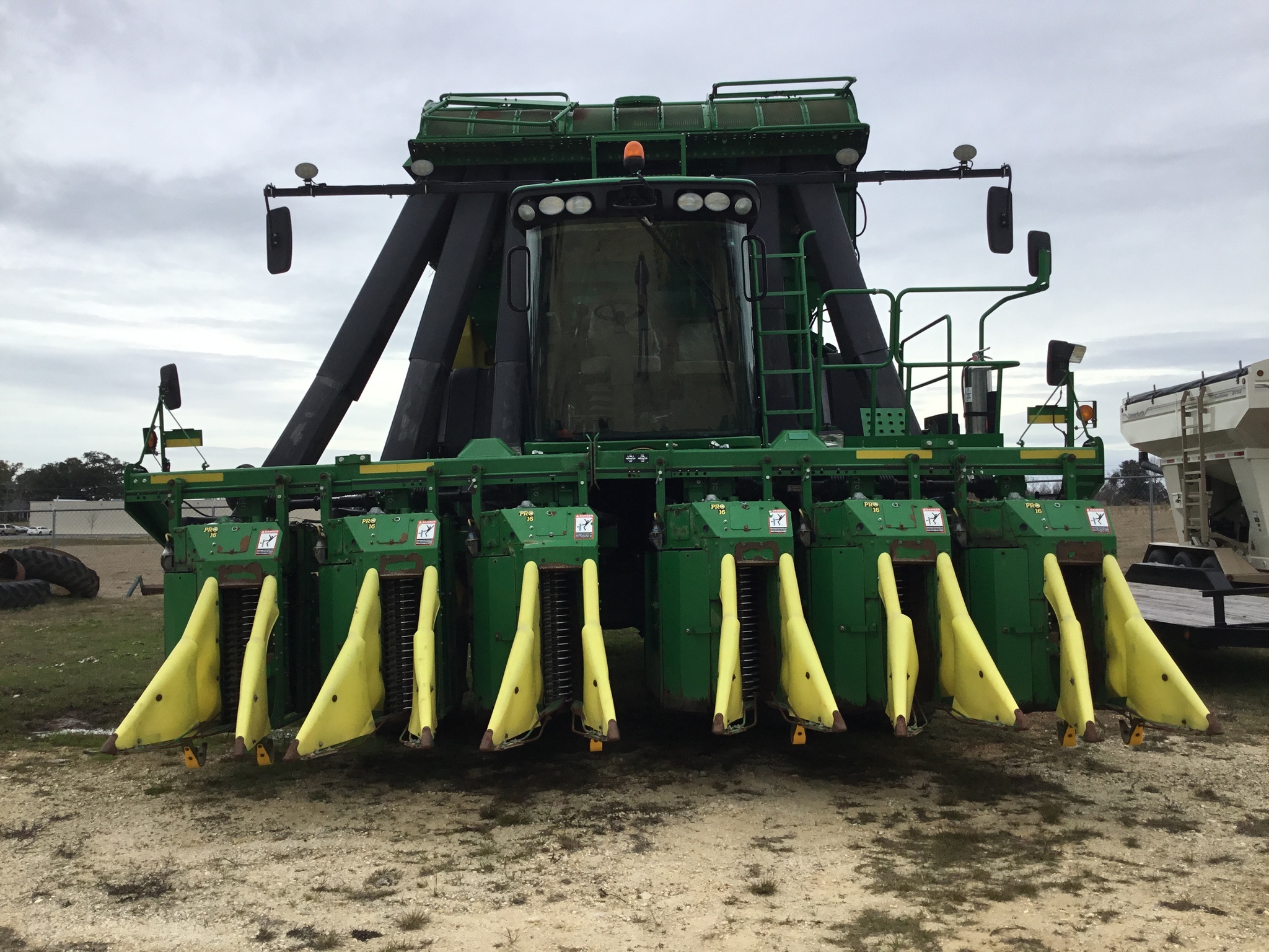 2015 John Deere CP690 Cotton Equipment