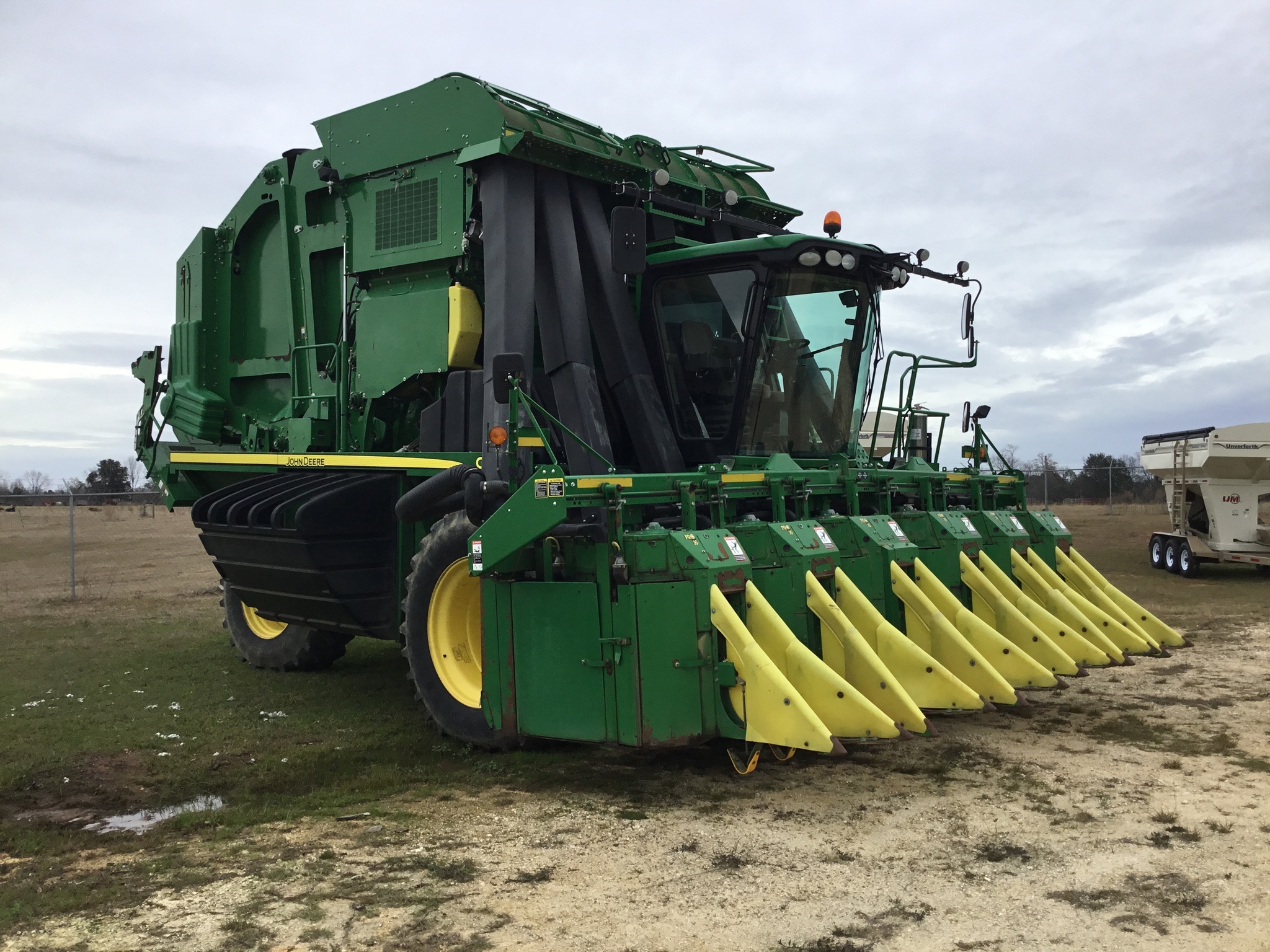 2015 John Deere CP690 Cotton Equipment