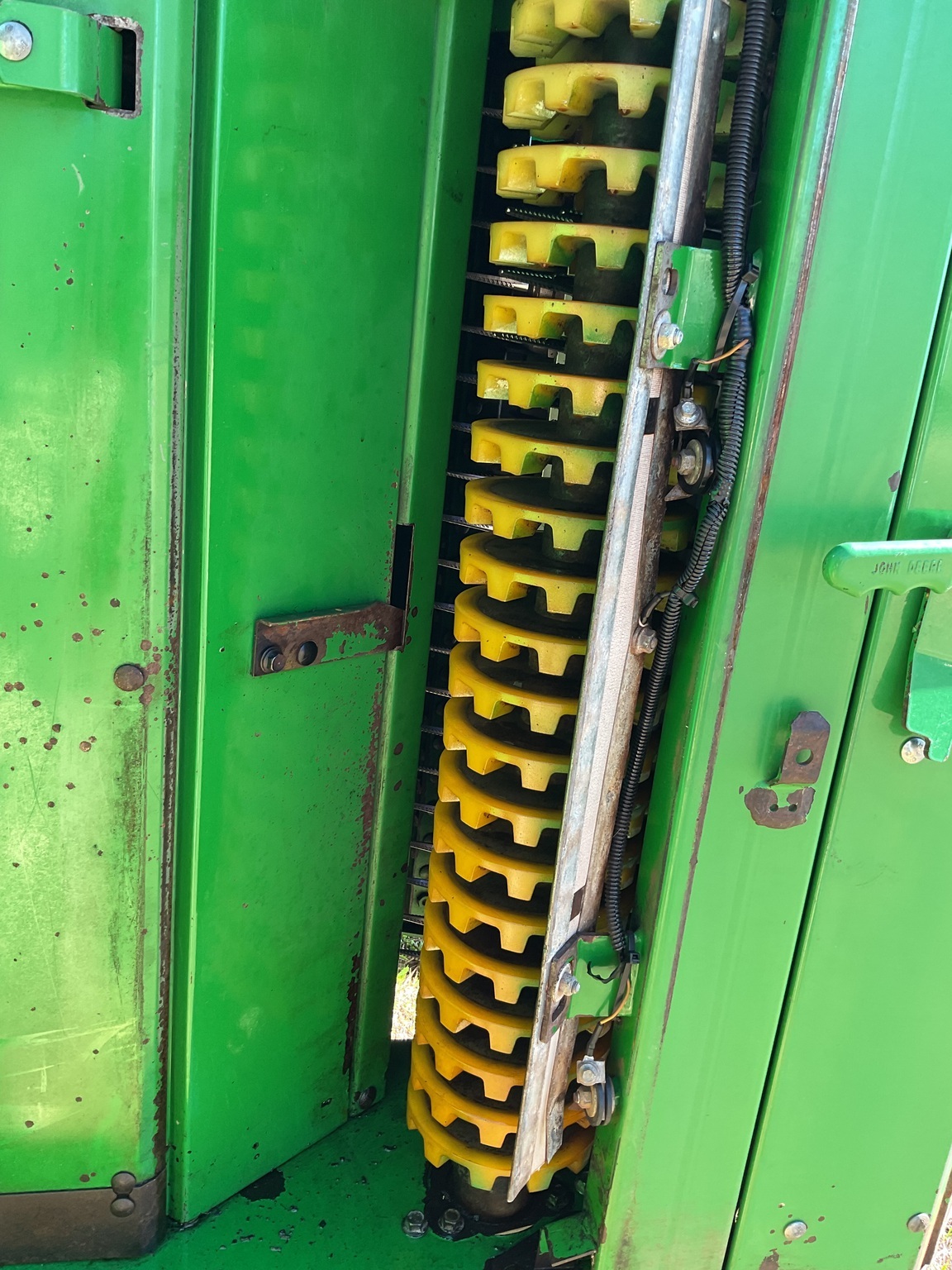 2017 John Deere CP690 Cotton Equipment