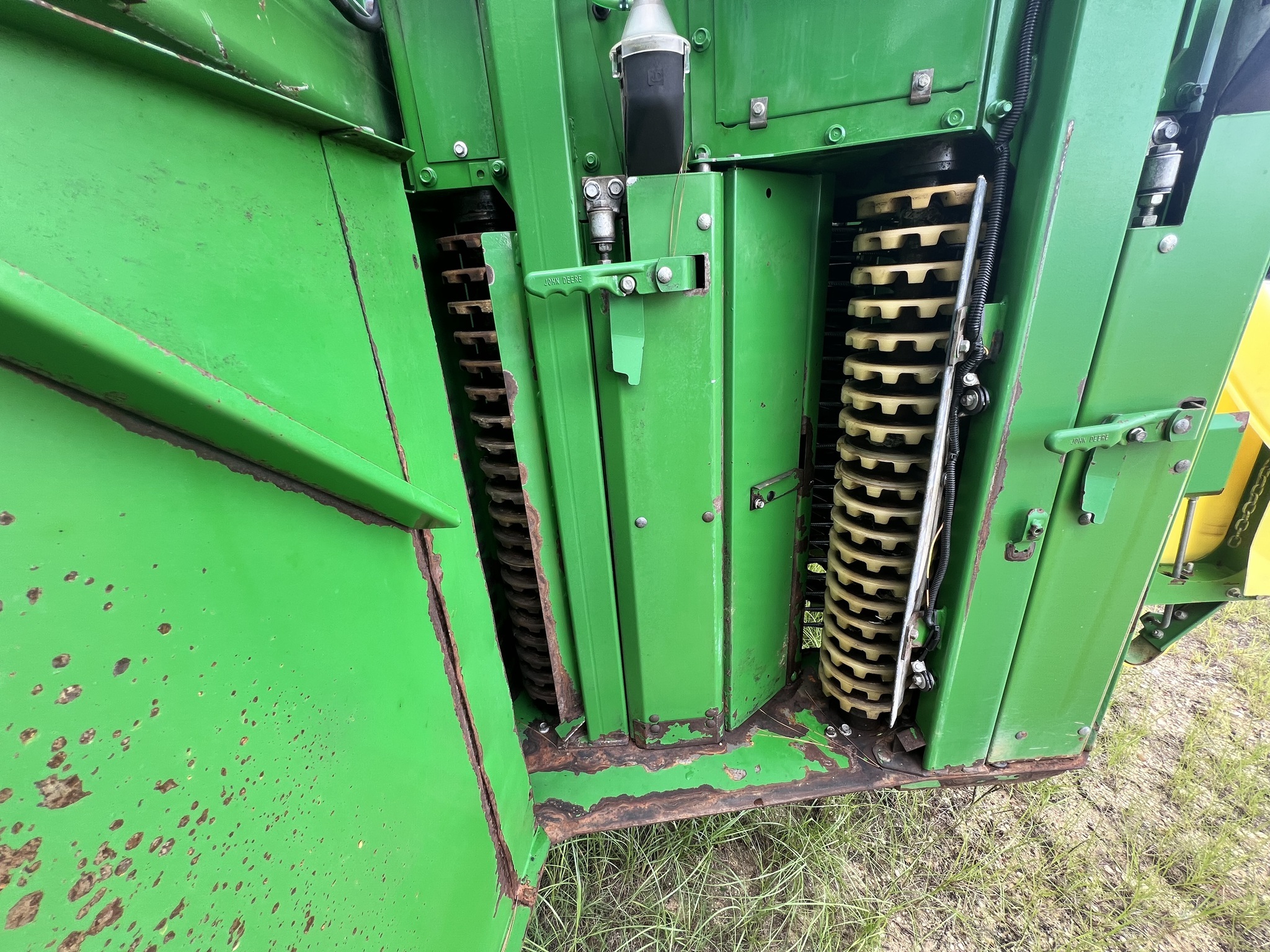 2020 John Deere CP690 Cotton Equipment