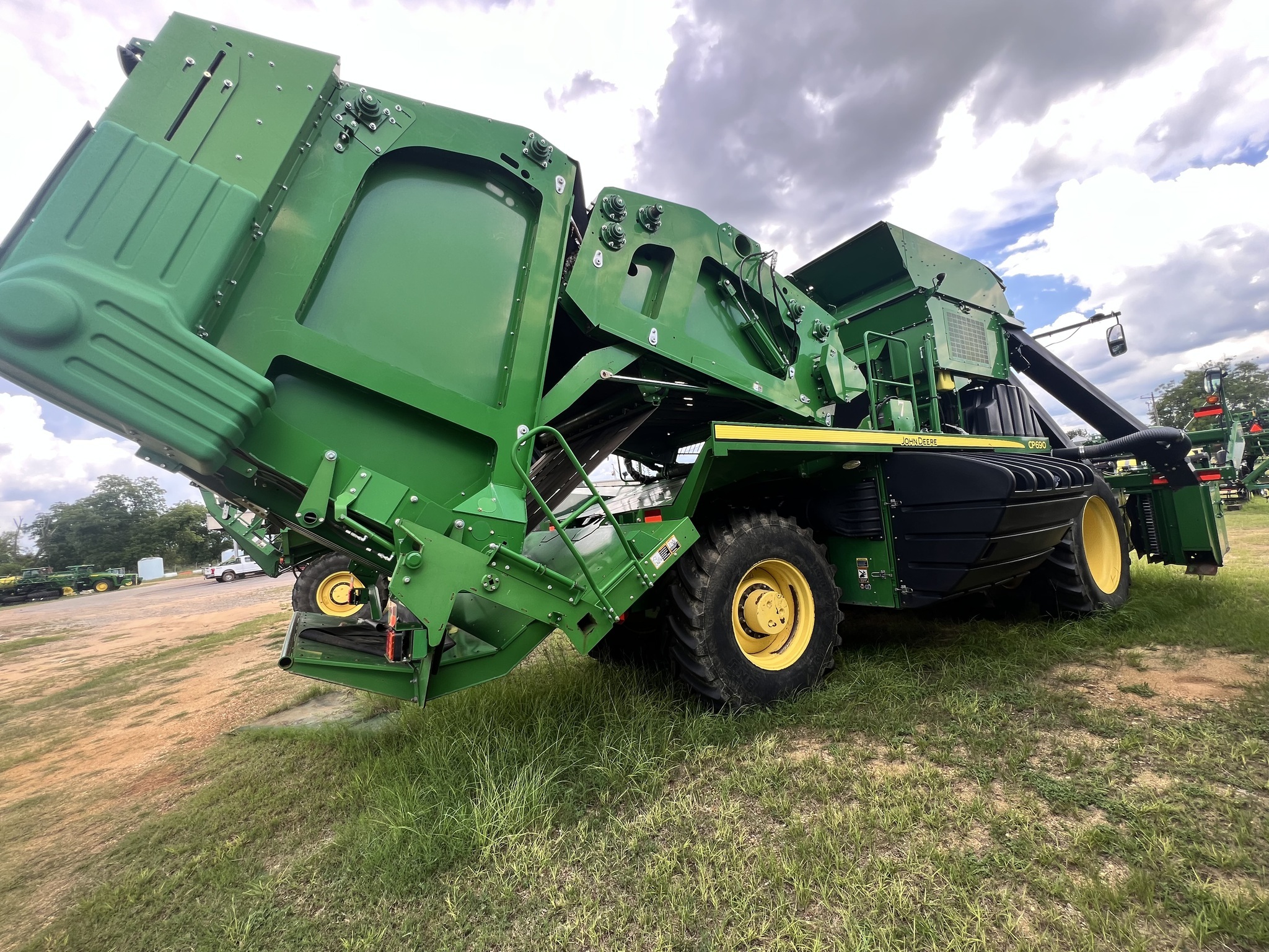 2020 John Deere CP690 Cotton Equipment
