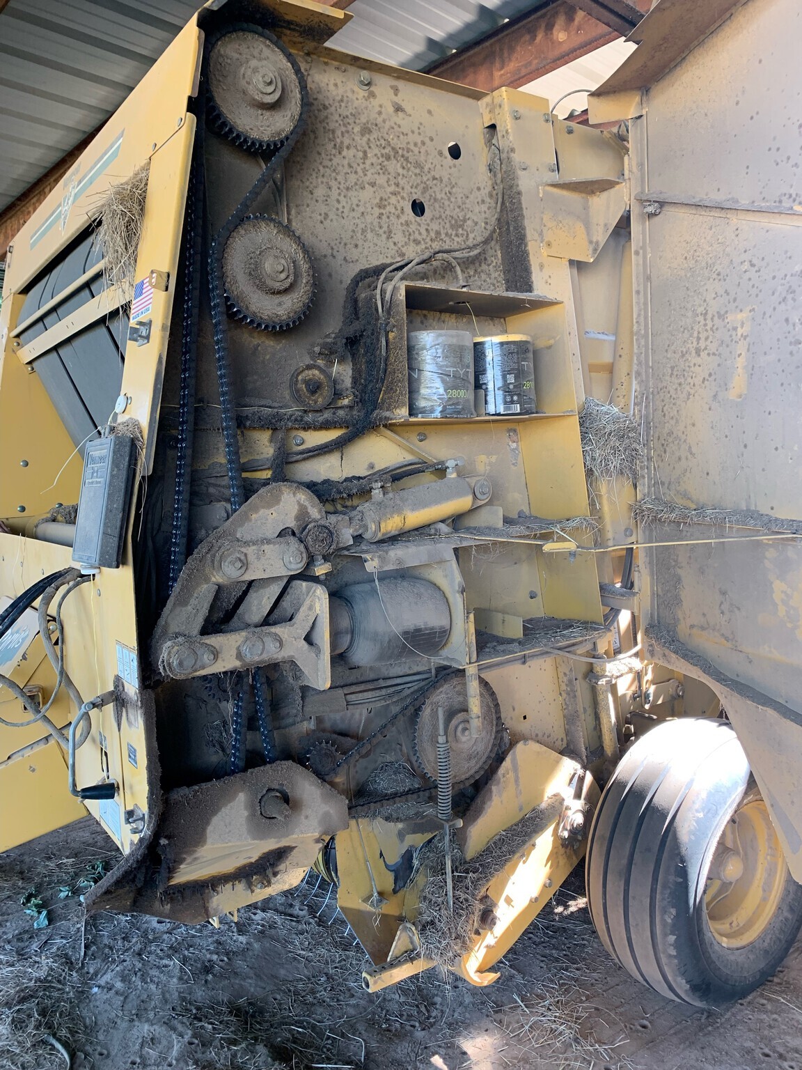 2014 Vermeer 605XL Round Baler