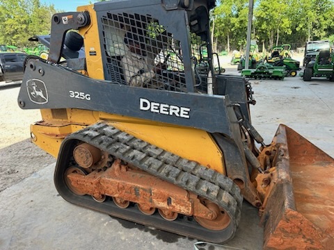2020 Deere 325G Skid Steer