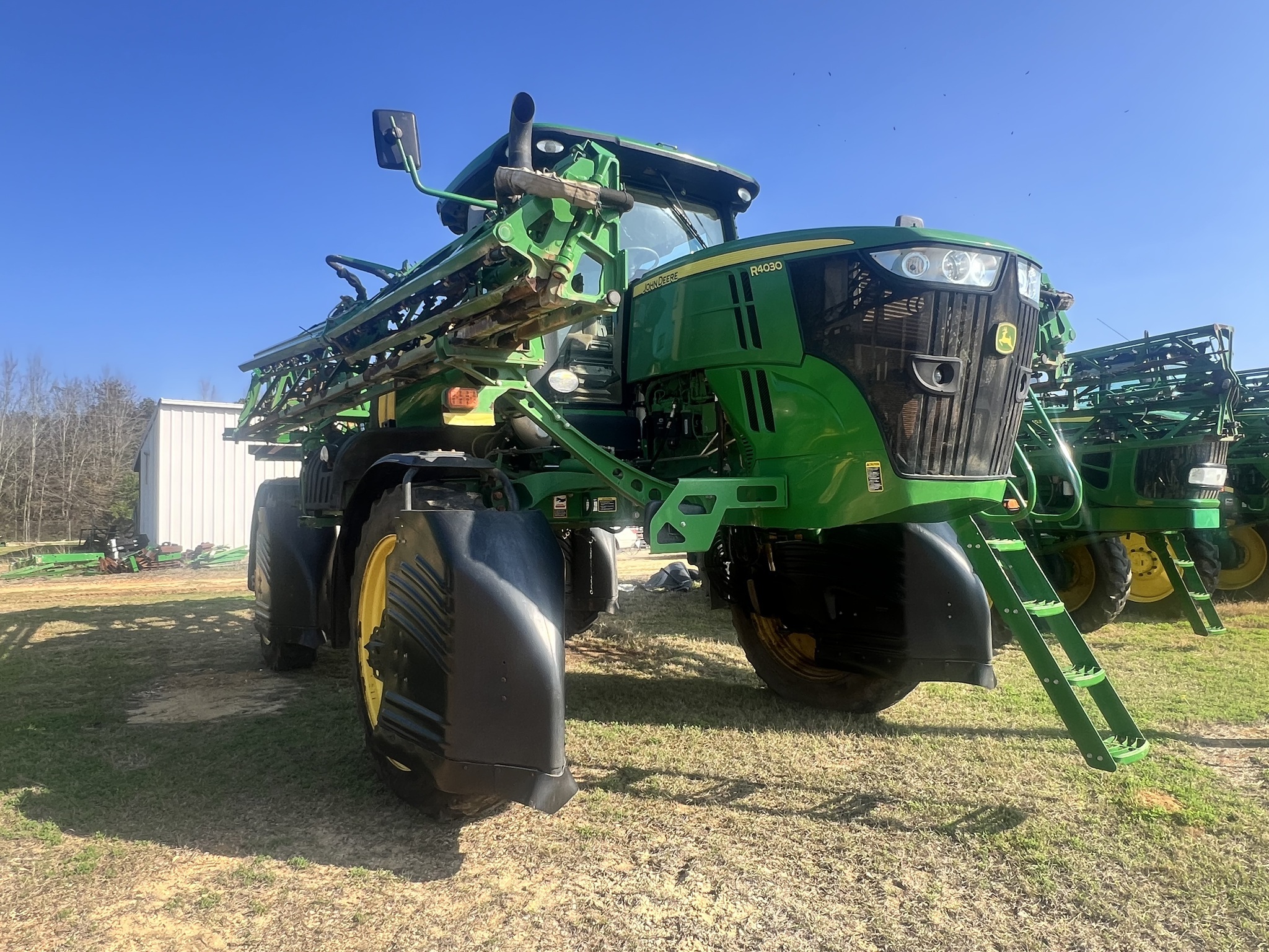 2019 John Deere R4030 Self-Propelled Sprayer