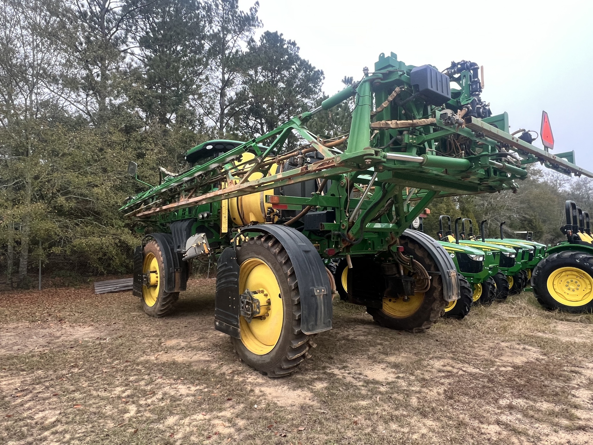 2019 John Deere R4030 Self-Propelled Sprayer
