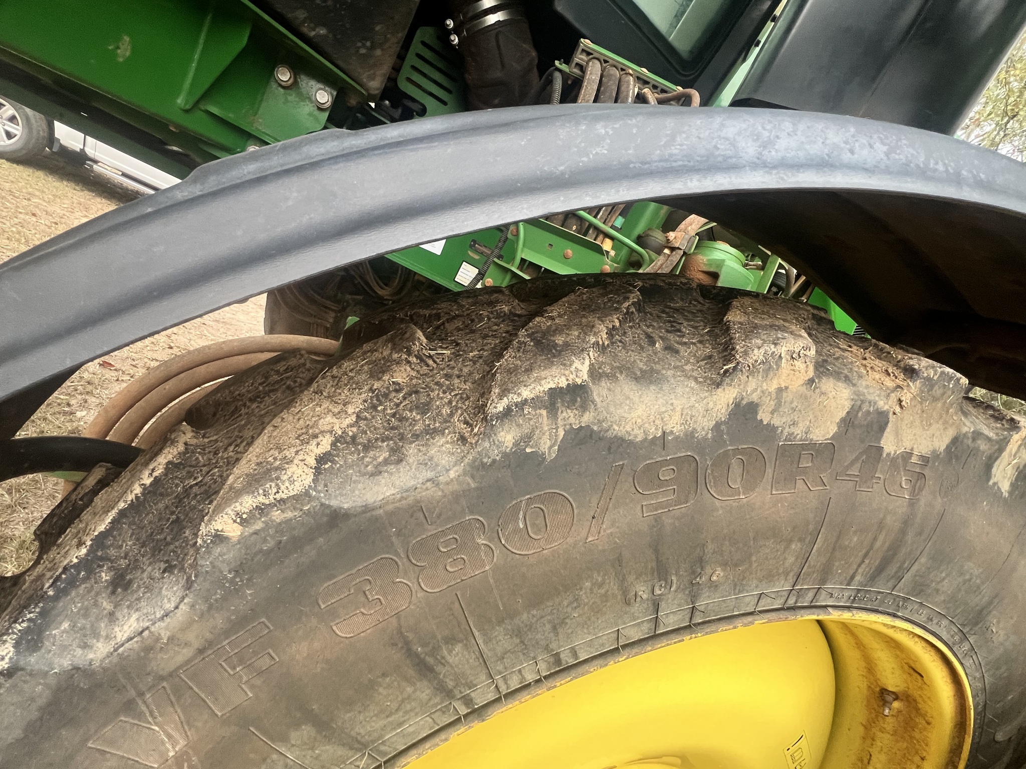2019 John Deere R4030 Self-Propelled Sprayer