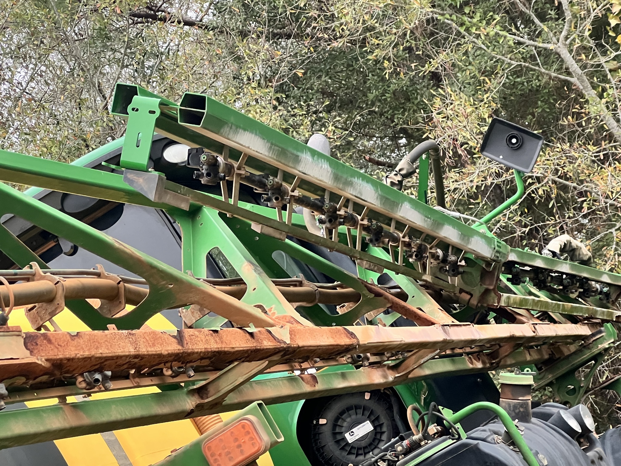 2019 John Deere R4030 Self-Propelled Sprayer