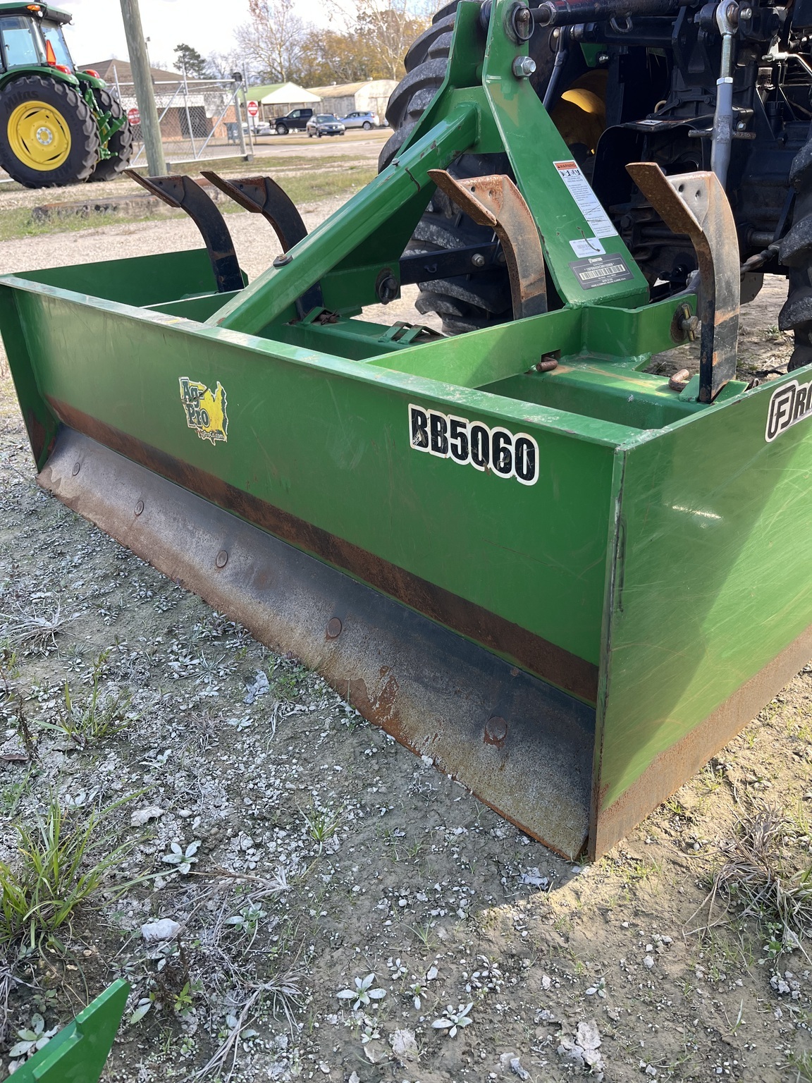 2022 Frontier BB5060 Blade