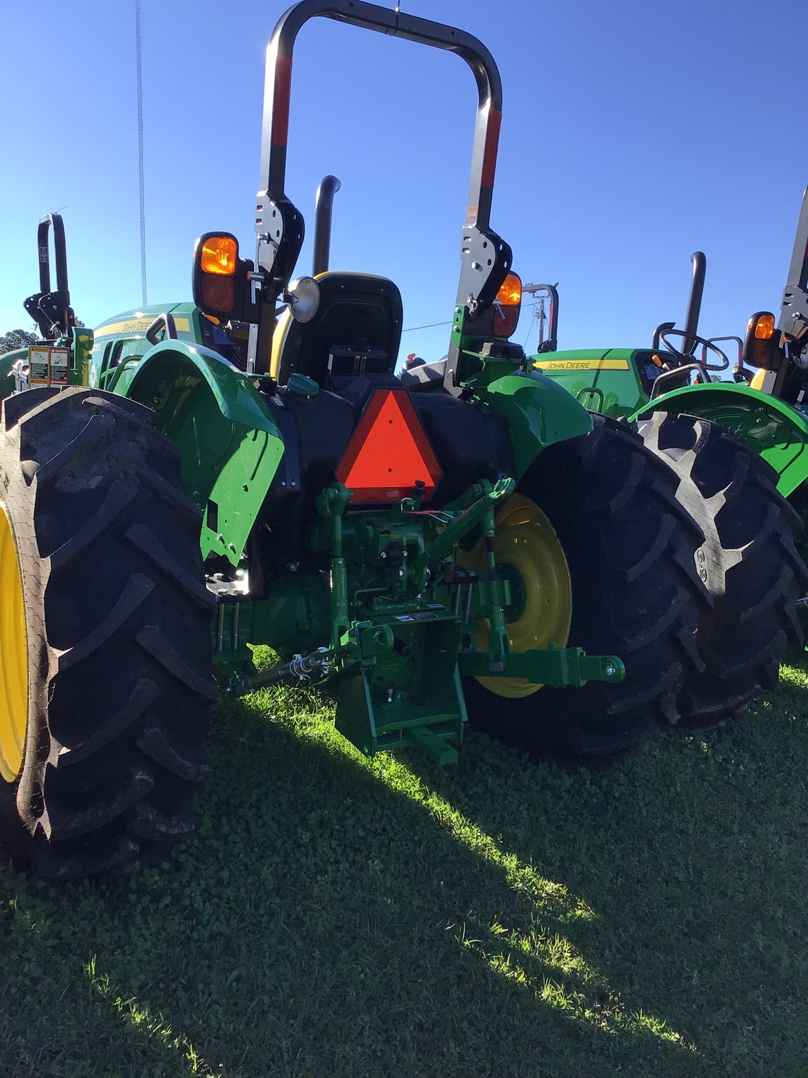 2024 John Deere 5075E Tractor