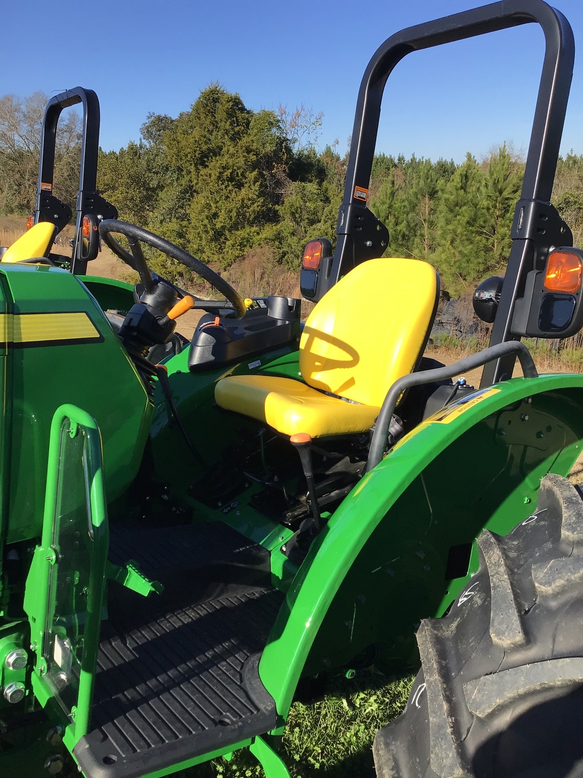 2024 John Deere 5075E Tractor