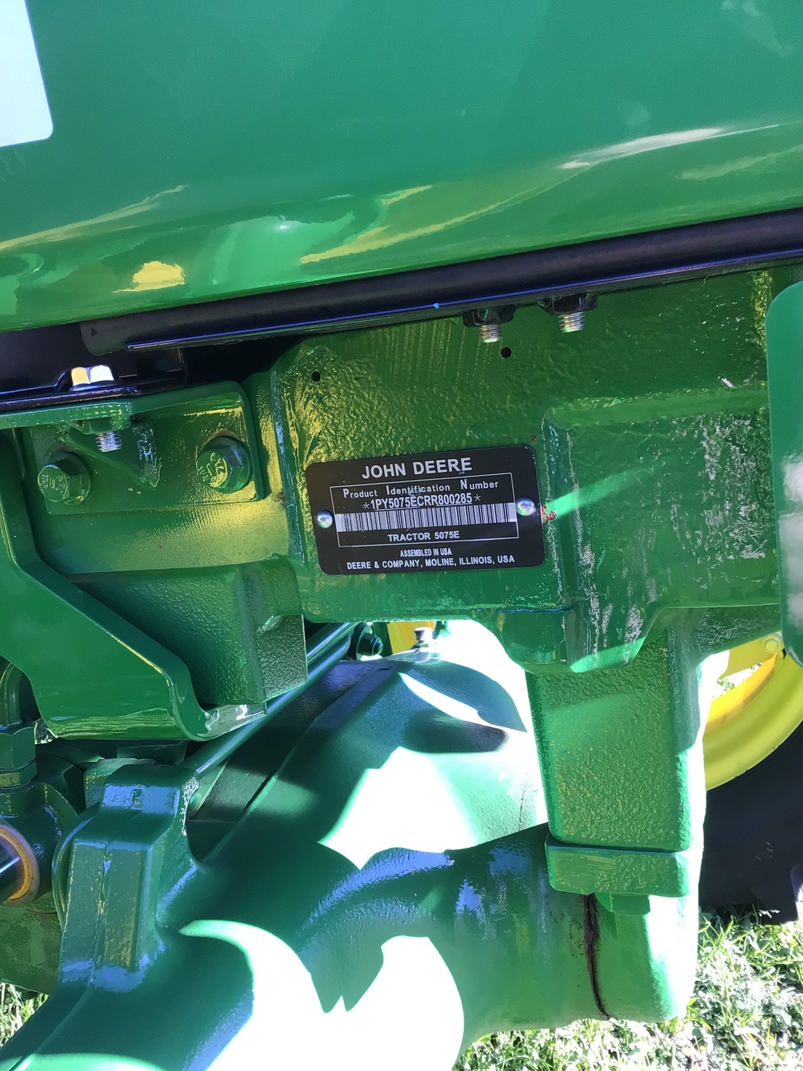 2024 John Deere 5075E Tractor