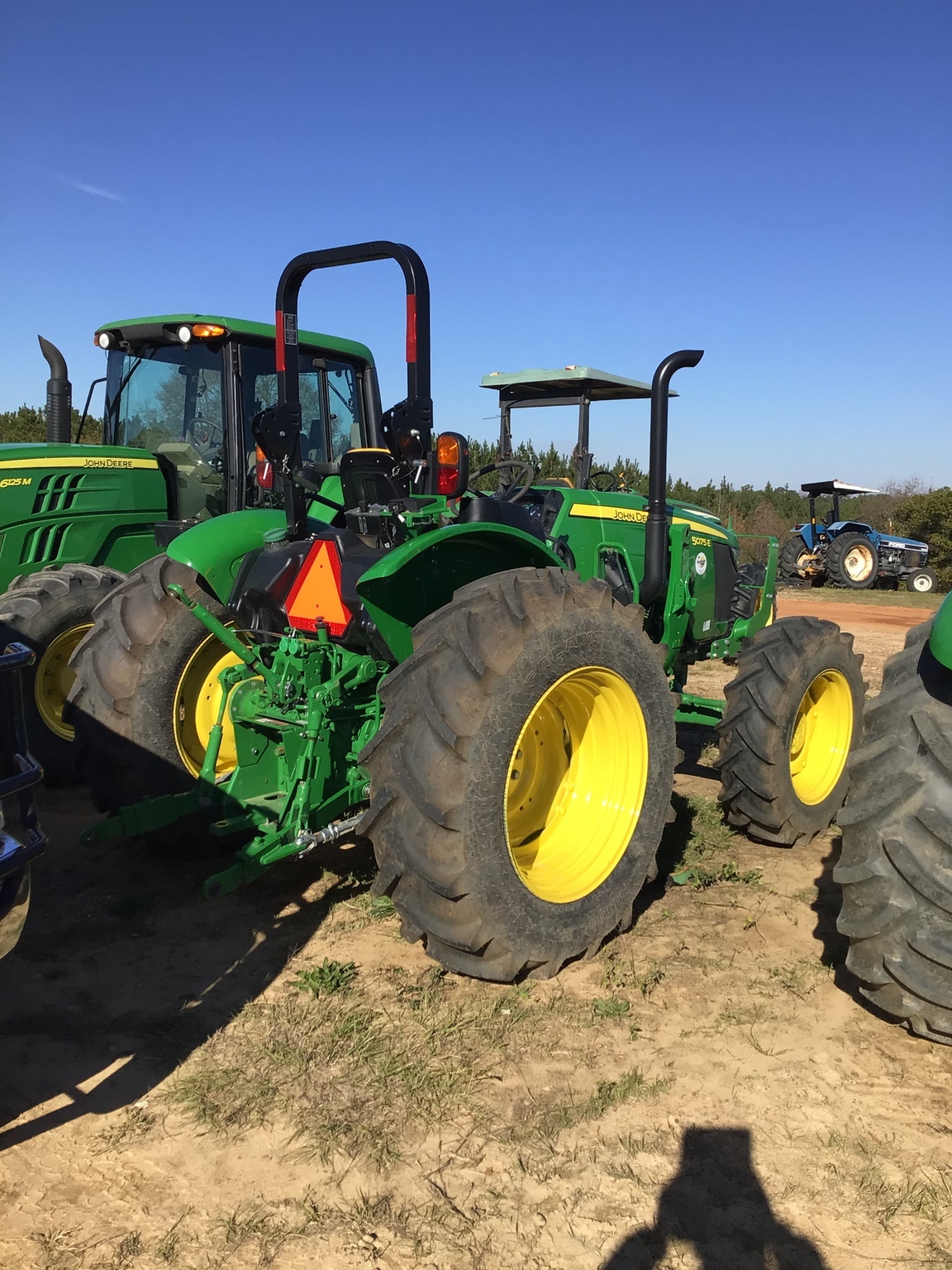 2024 John Deere 5075E Tractor
