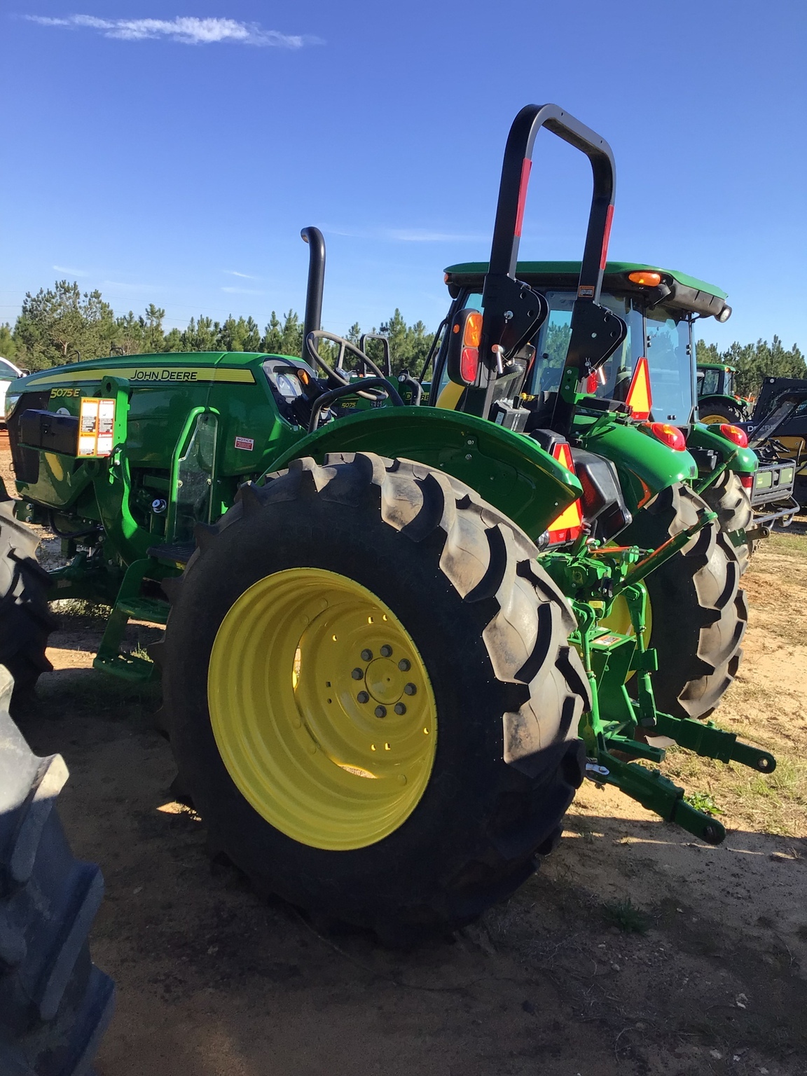 2024 John Deere 5075E Tractor