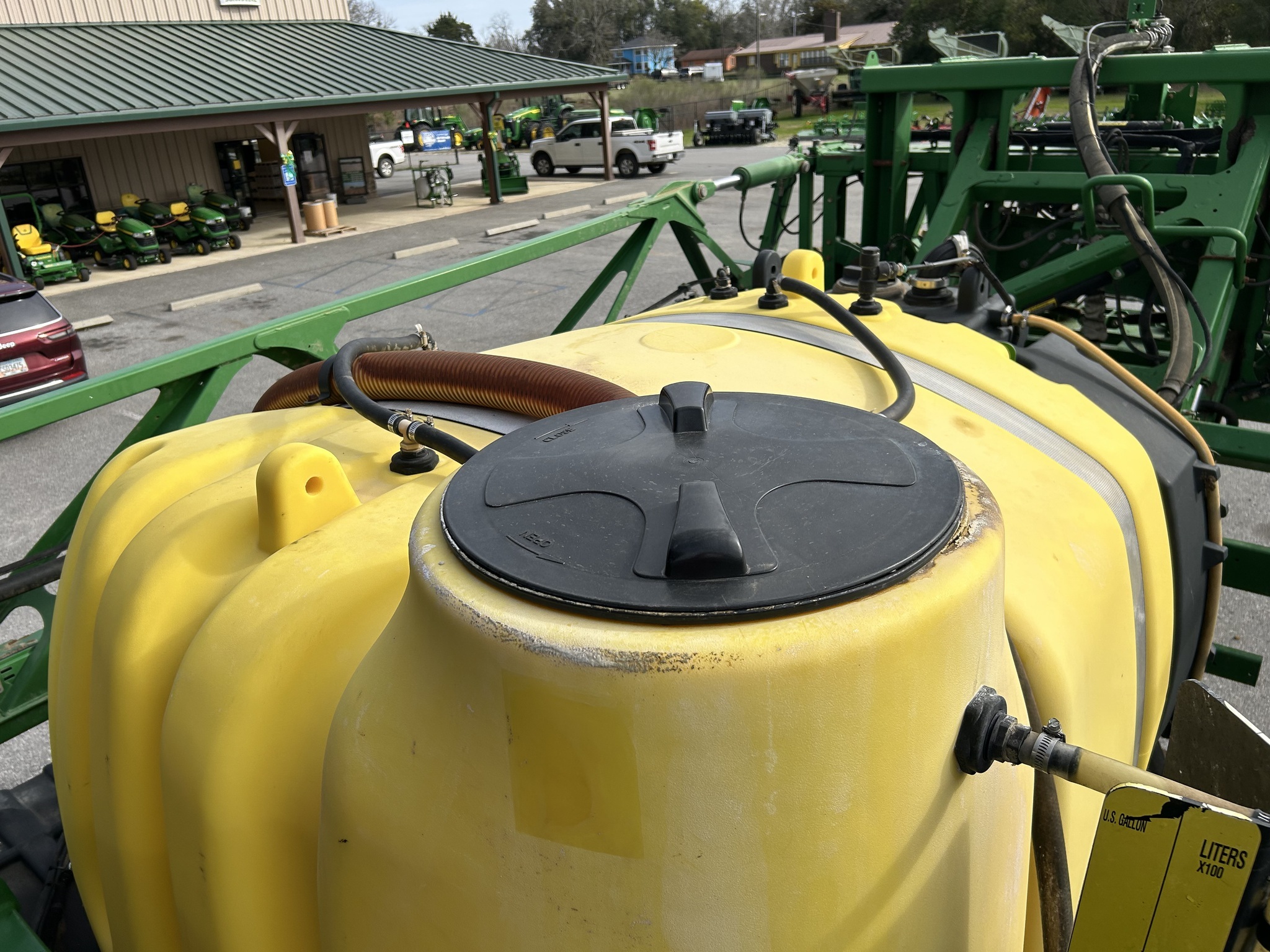 2015 John Deere R4030 Self-Propelled Sprayer
