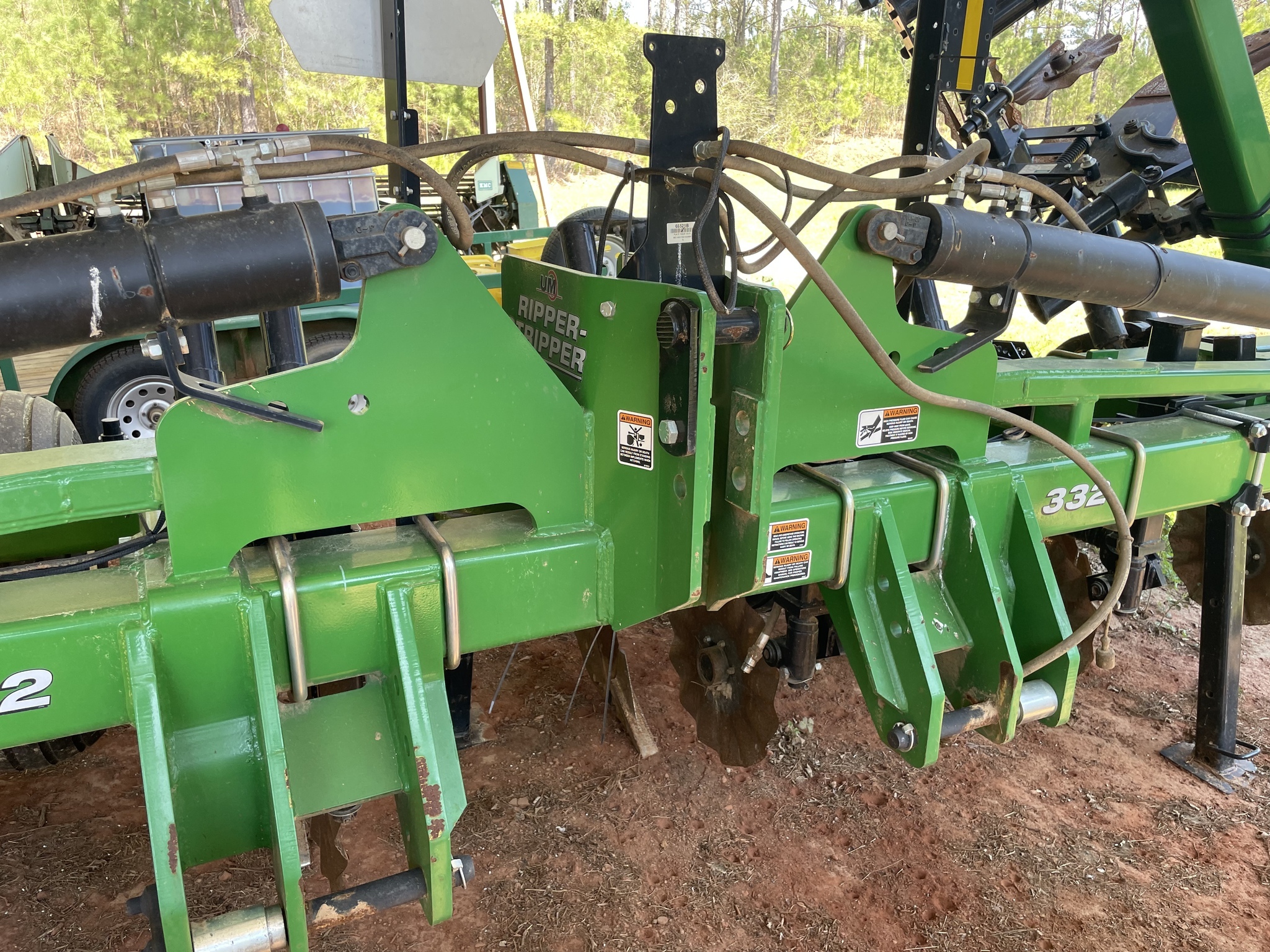 2021 Unverferth 332 Strip-Till
