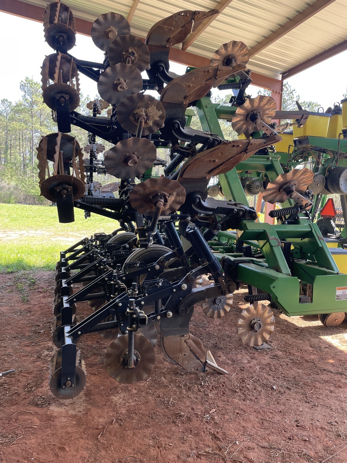 2021 Unverferth 332 Strip-Till