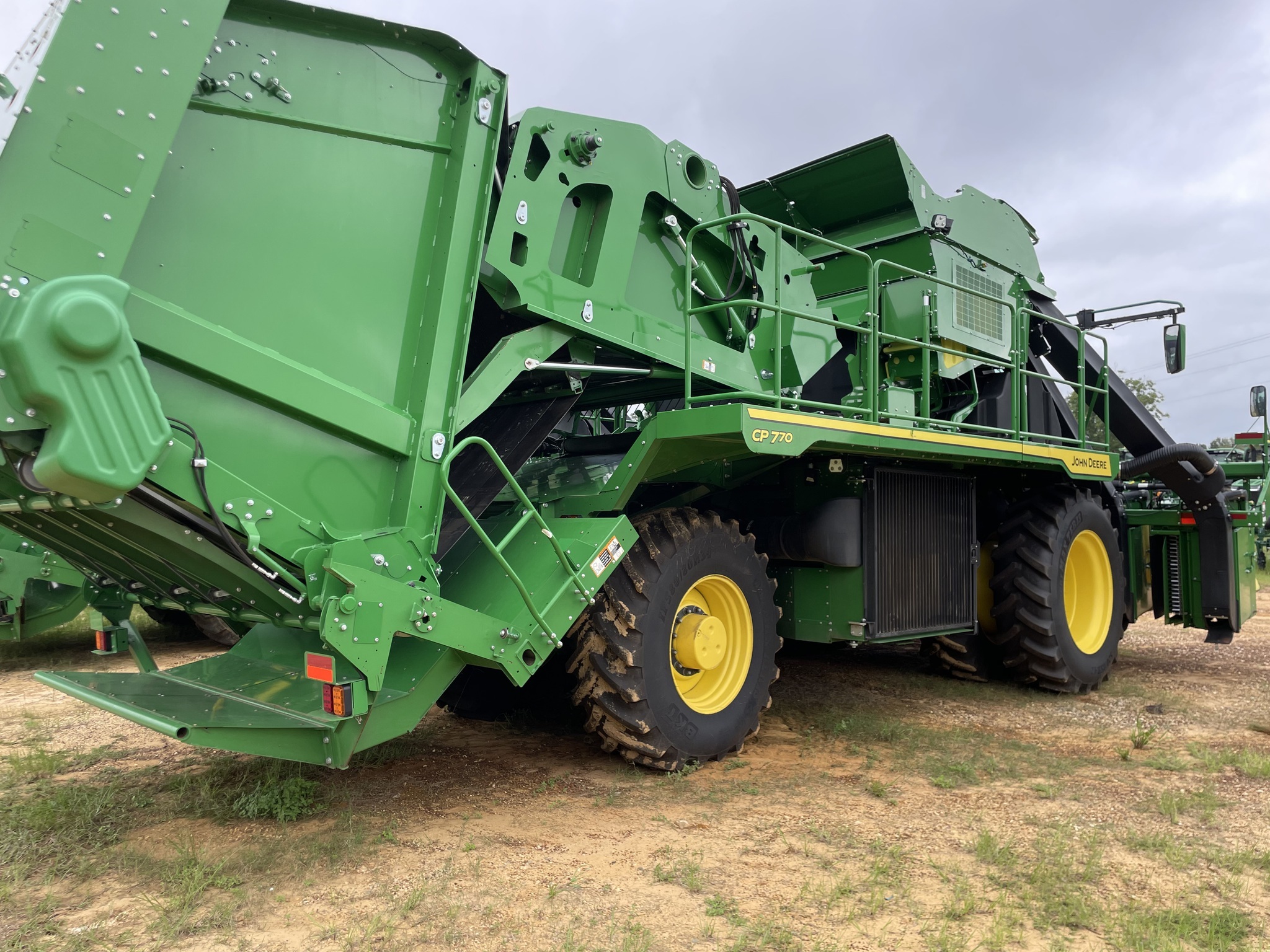2022 John Deere CP770 Cotton Equipment