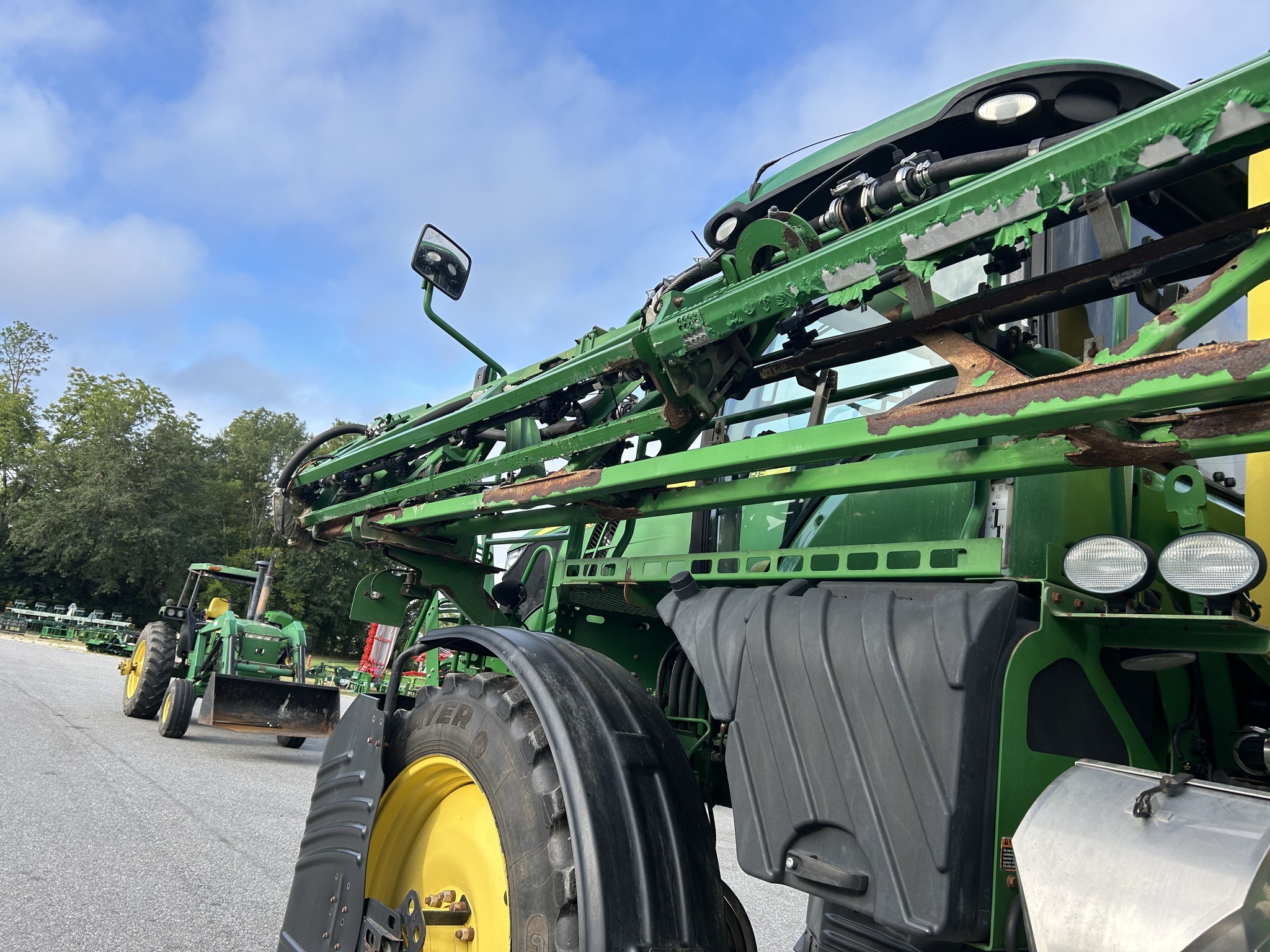 2016 John Deere R4030 Self-Propelled Sprayer