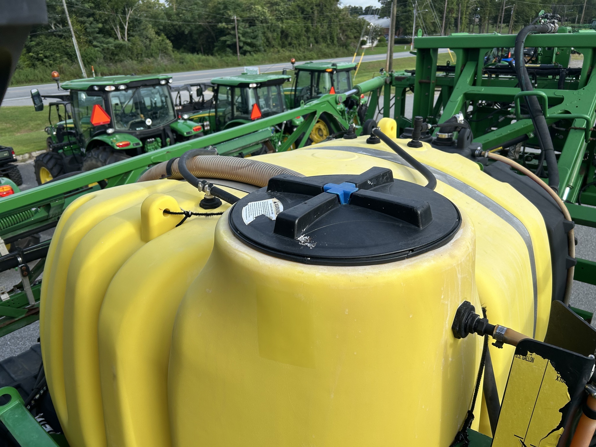 2016 John Deere R4030 Self-Propelled Sprayer