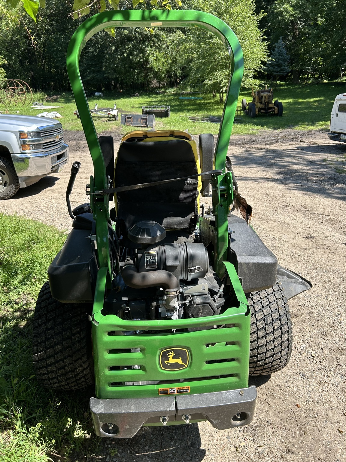 2025 John Deere Z955R EFI Lawn Mower