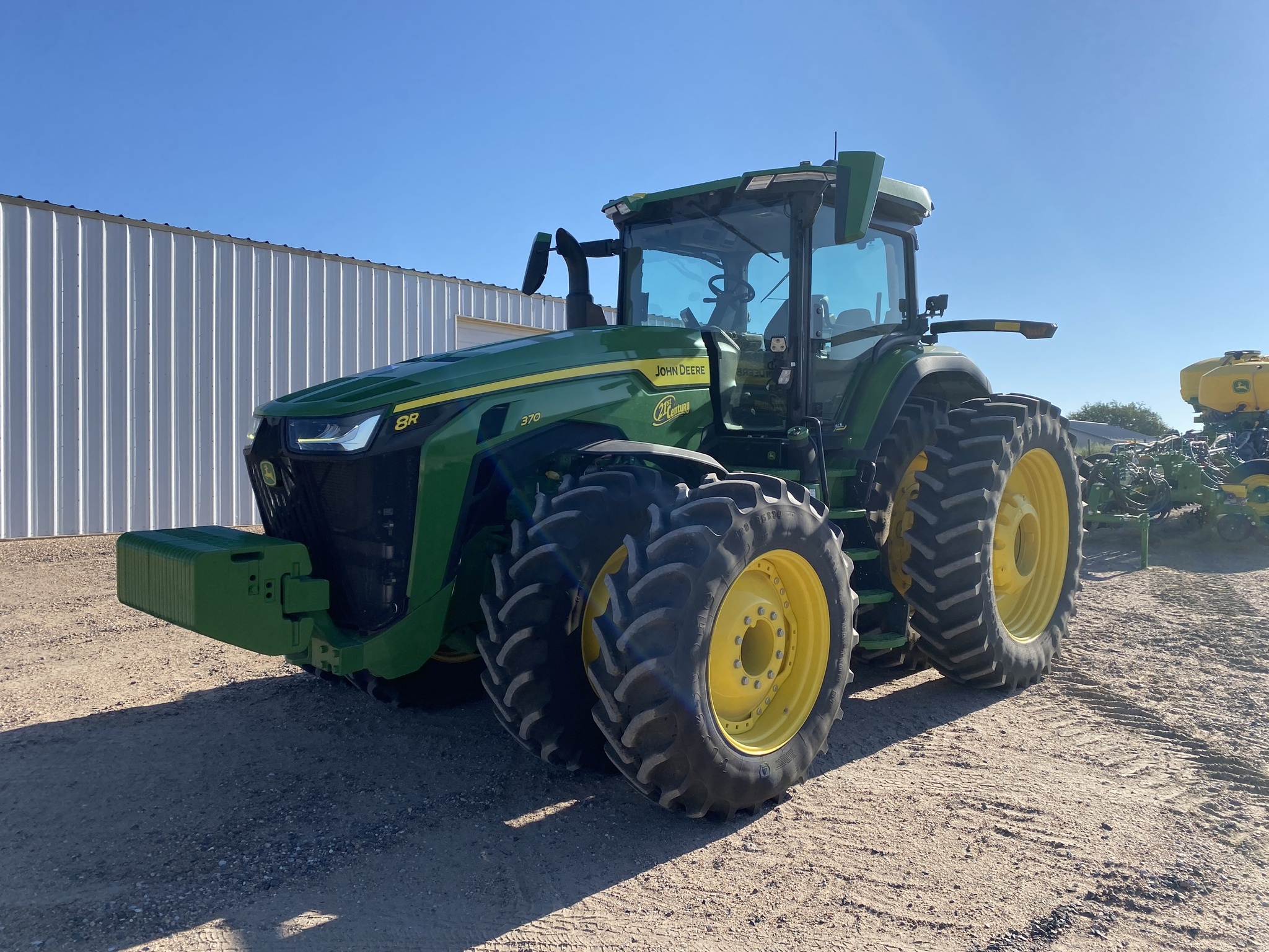 2024 John Deere 8R 370 Tractor