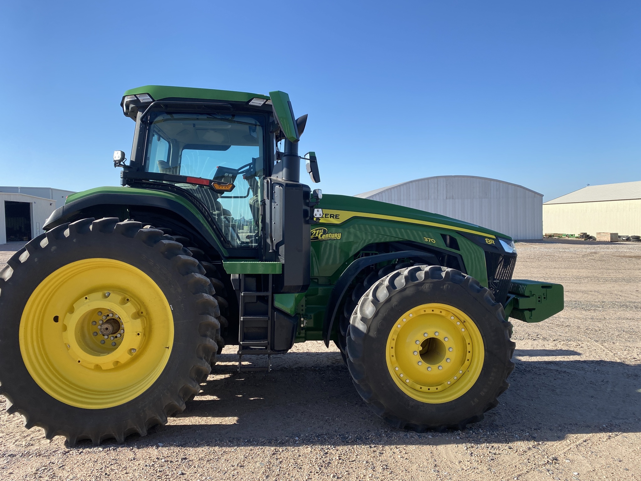 2024 John Deere 8R 370 Tractor