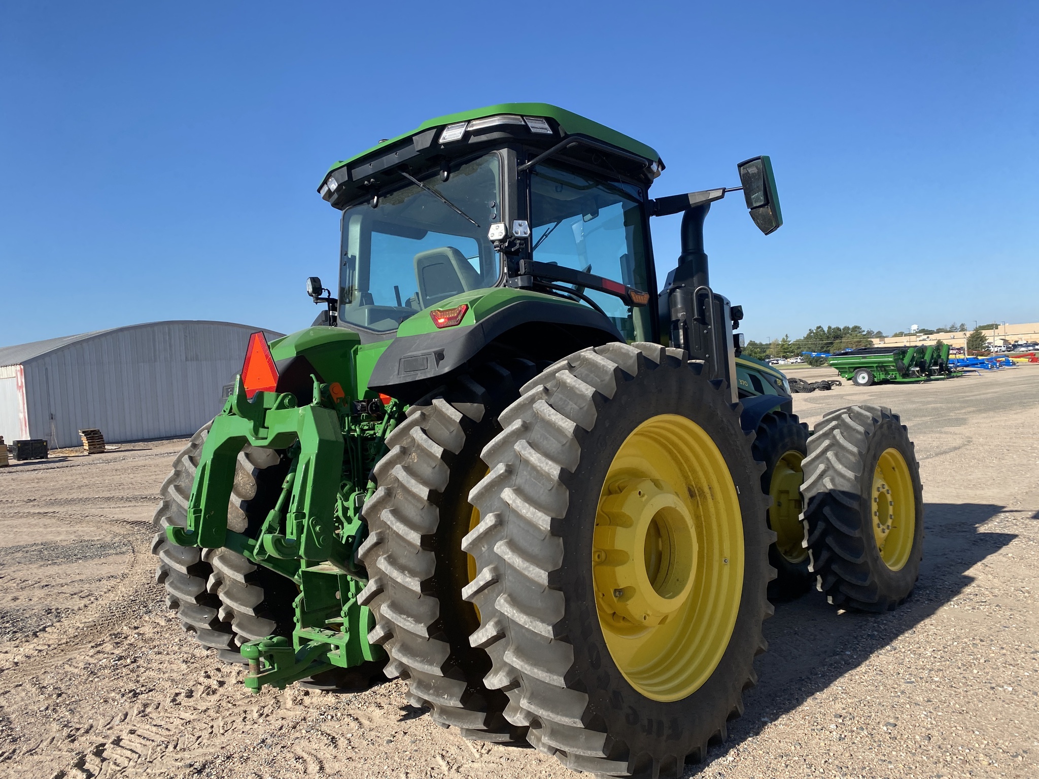 2024 John Deere 8R 370 Tractor