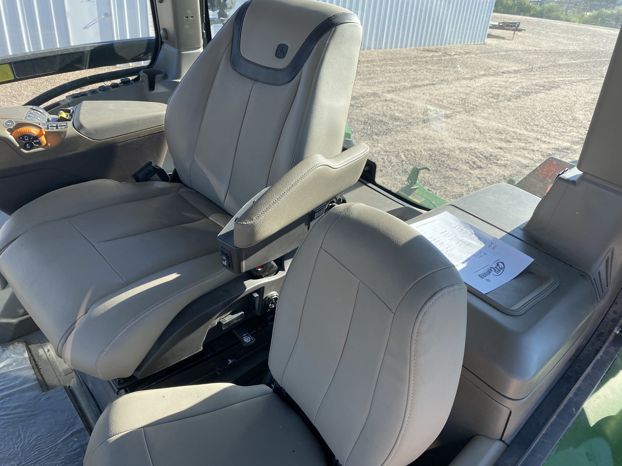 2024 John Deere 8R 370 Tractor