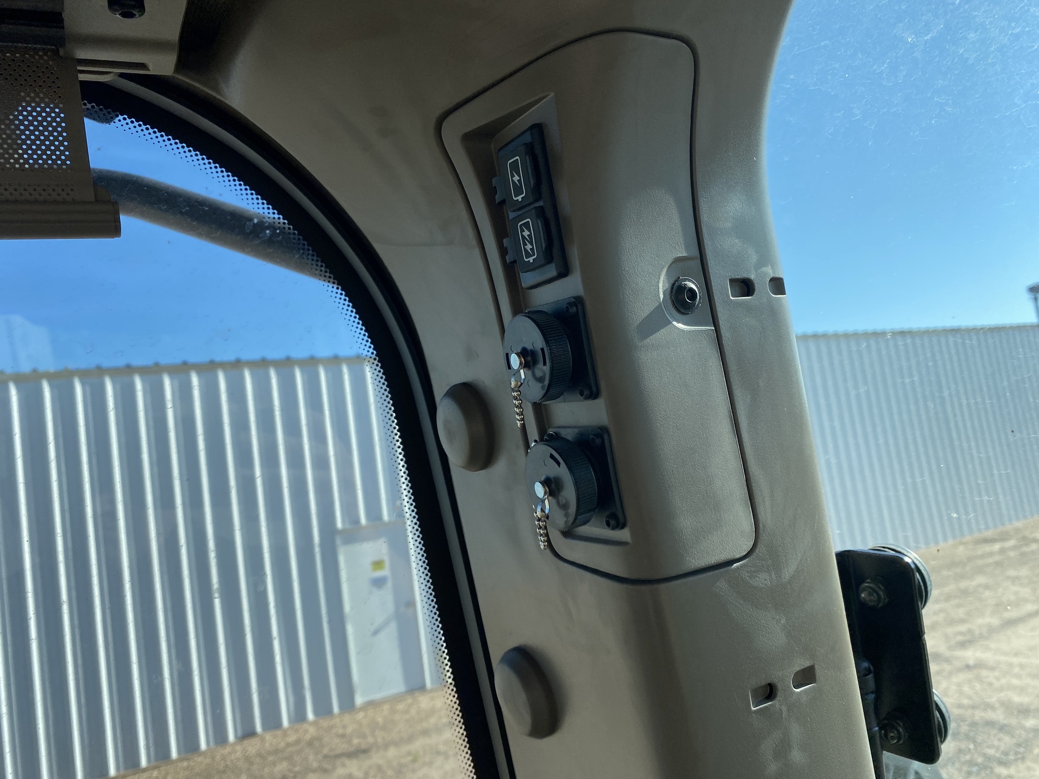 2024 John Deere 8R 370 Tractor