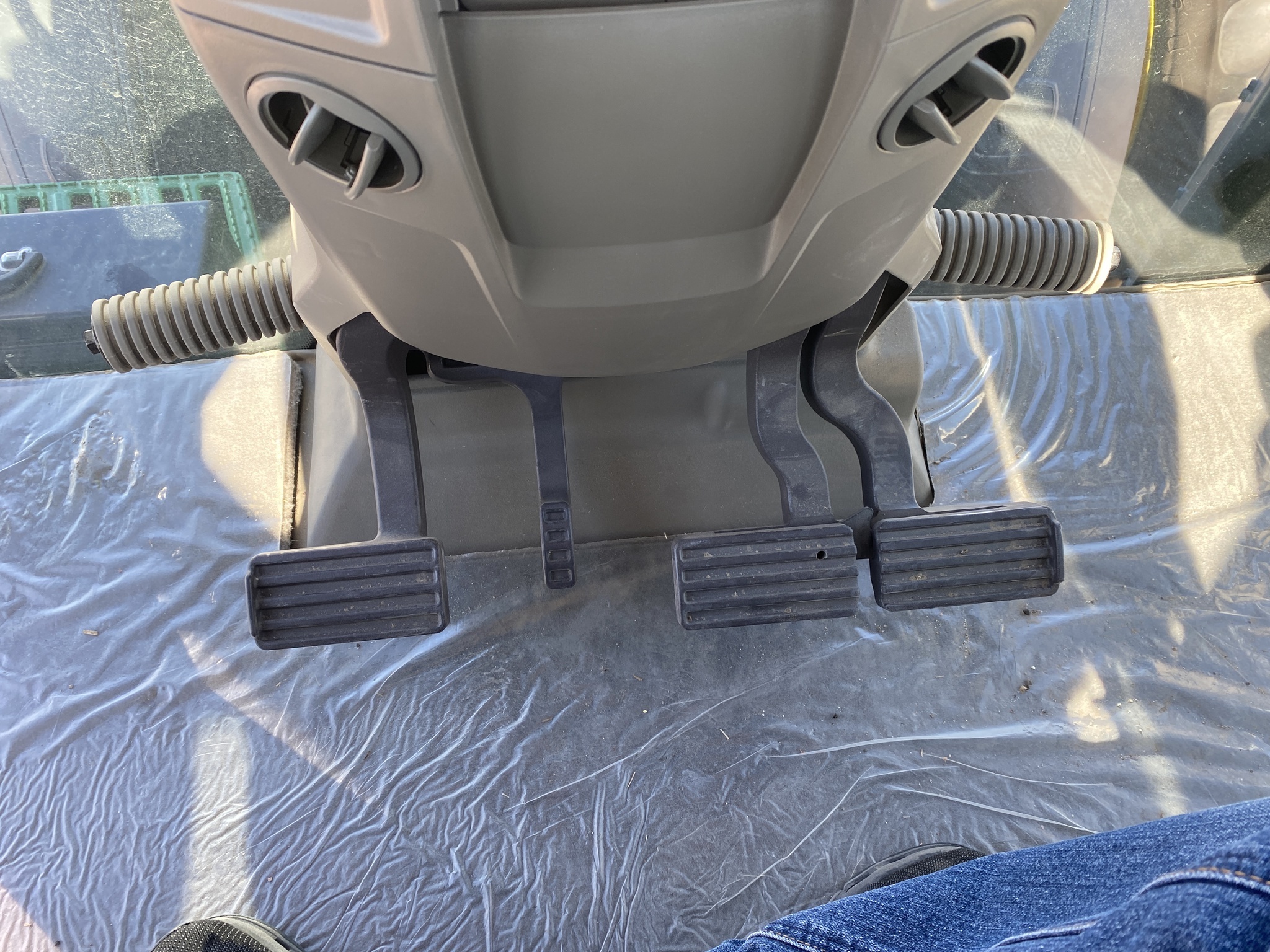 2024 John Deere 8R 370 Tractor