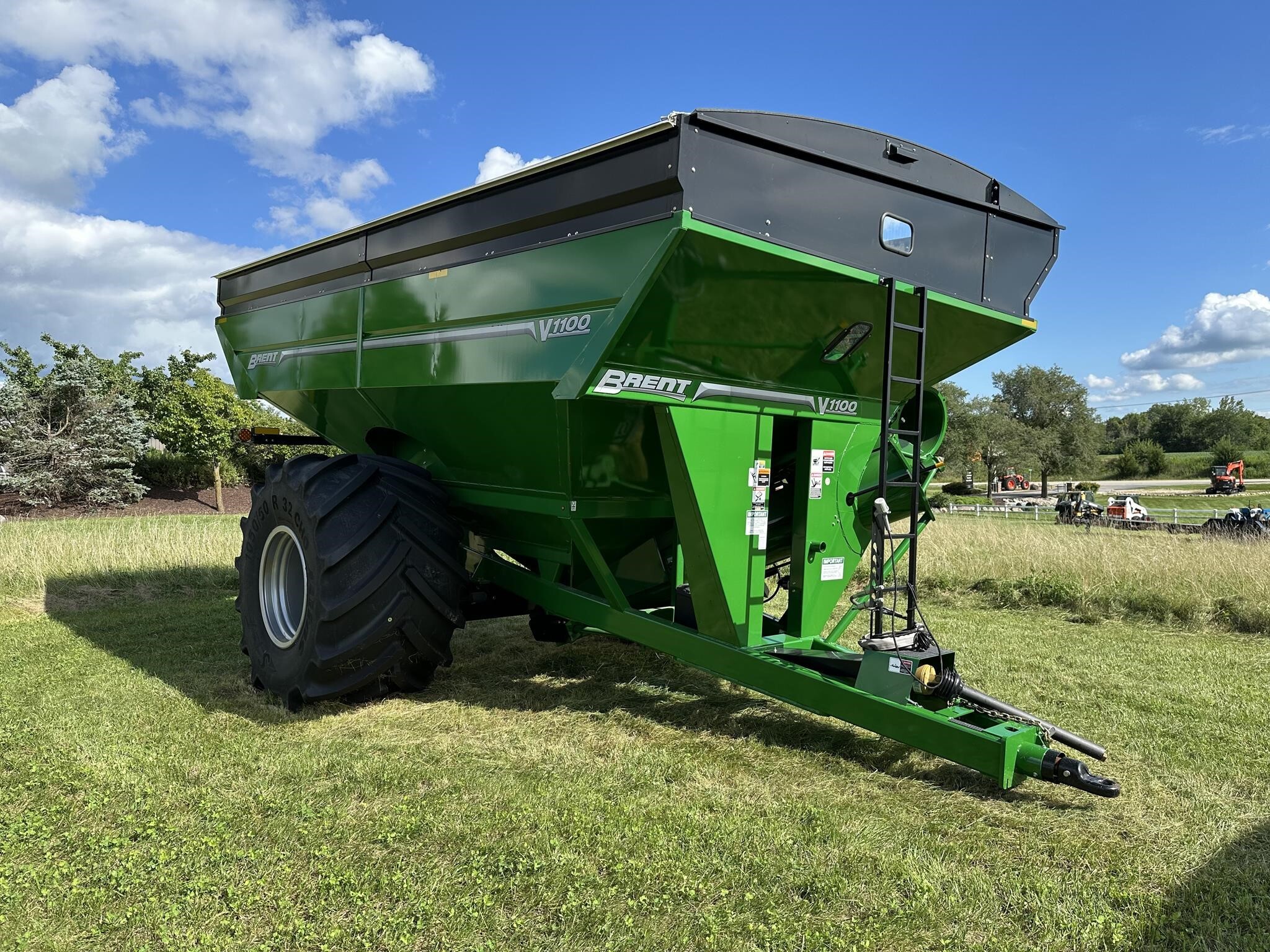 2024 Brent V1100 Grain Cart