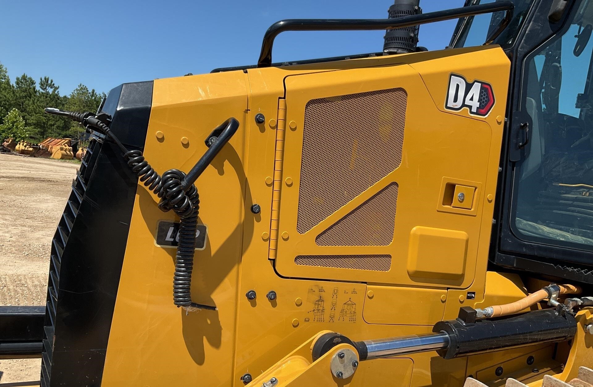 2024 Caterpillar D4 LGP Dozer